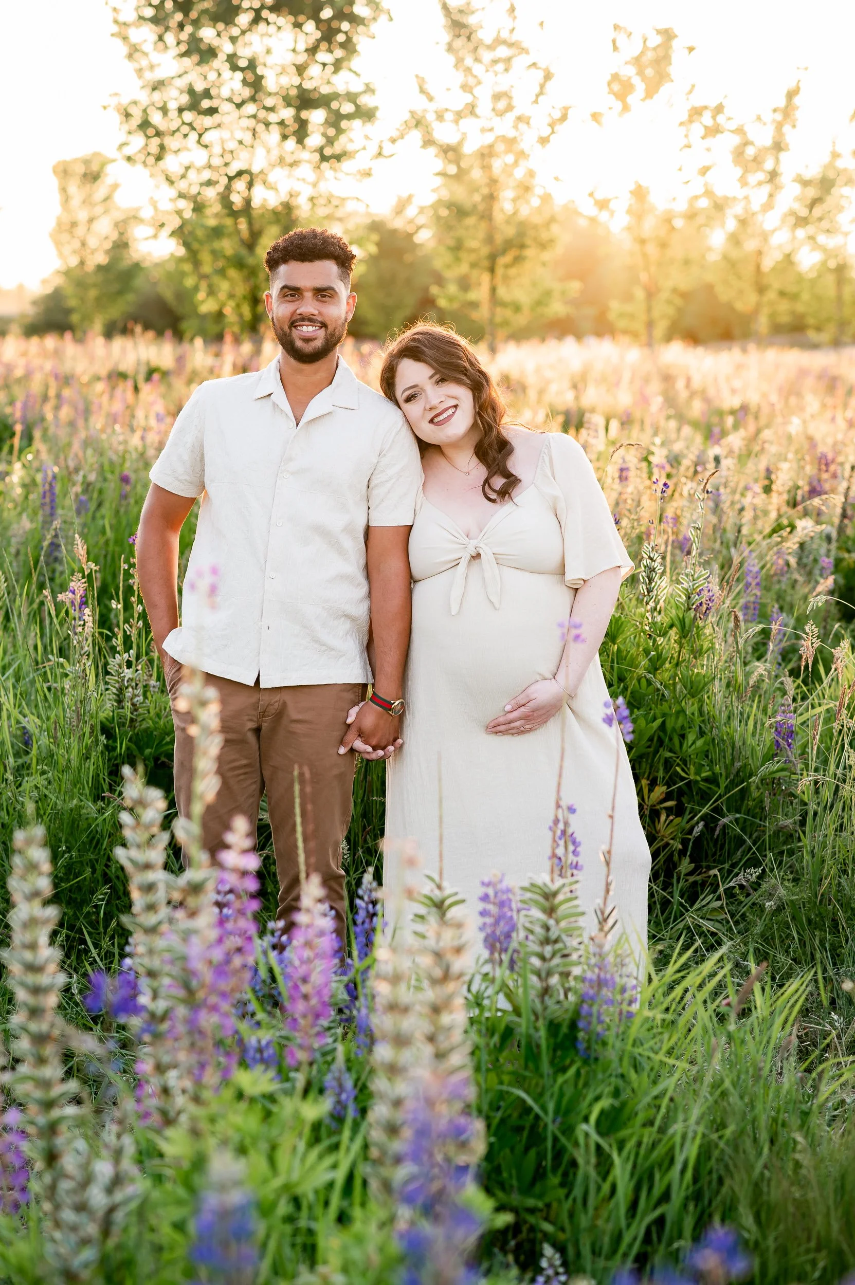 puyallup-wa-maternity-photographer-flowers.jpg