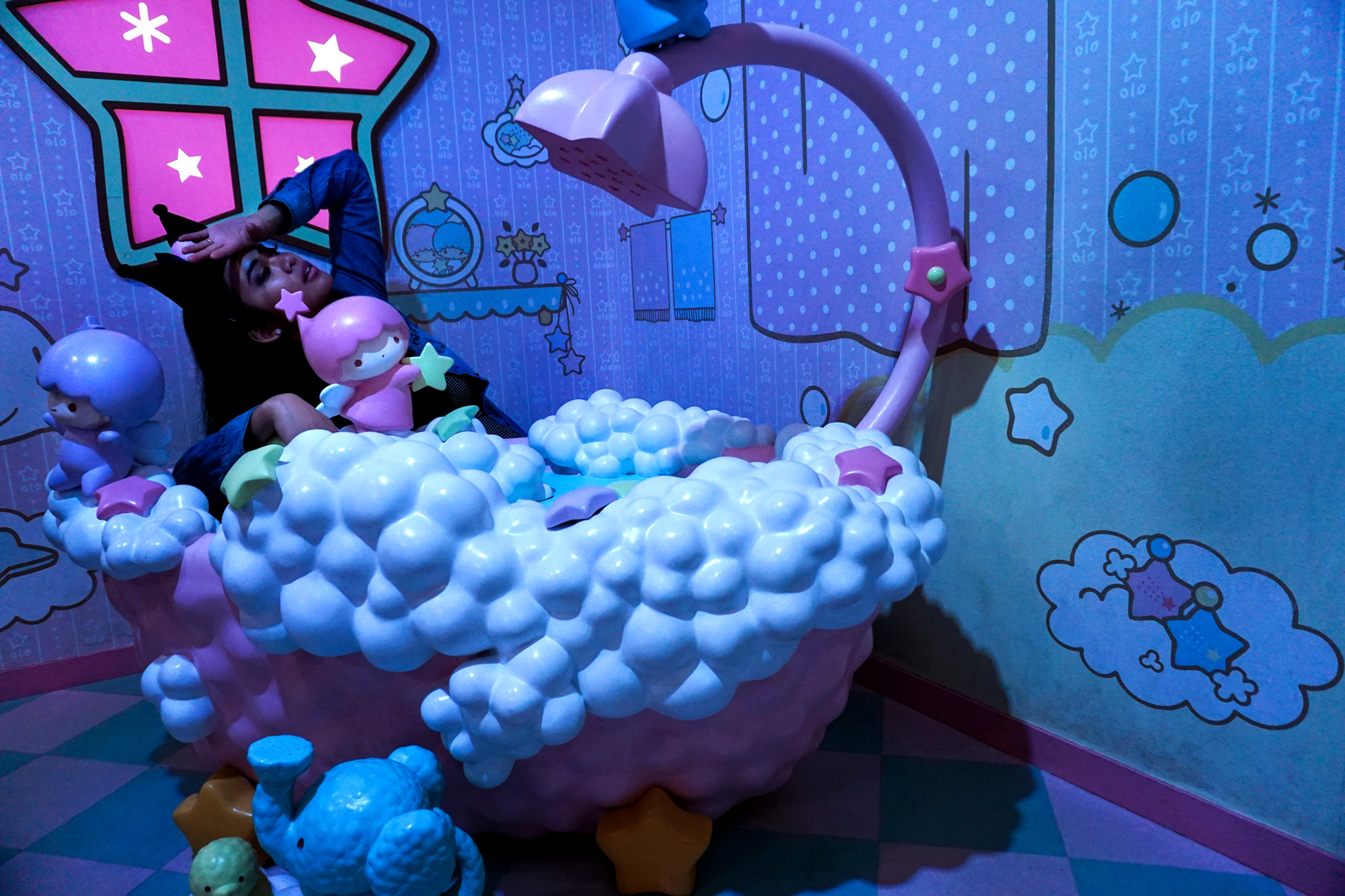 TOKYO EATS: Sanrio Puroland — Deets On Eats