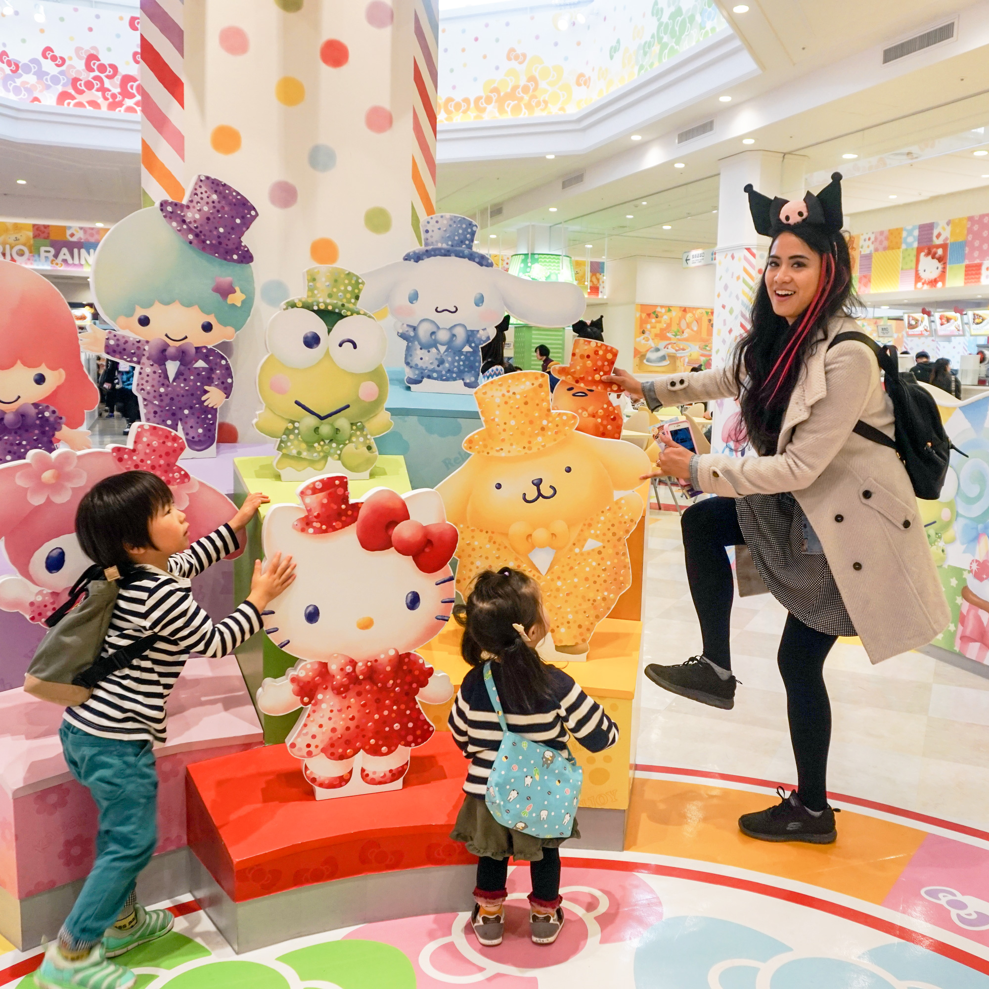 Sanrio Puroland Guide with Baby / Welcome