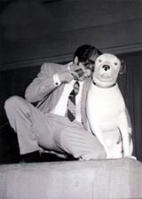 Mark Pringle 9 RCA dog Elvis.jpg