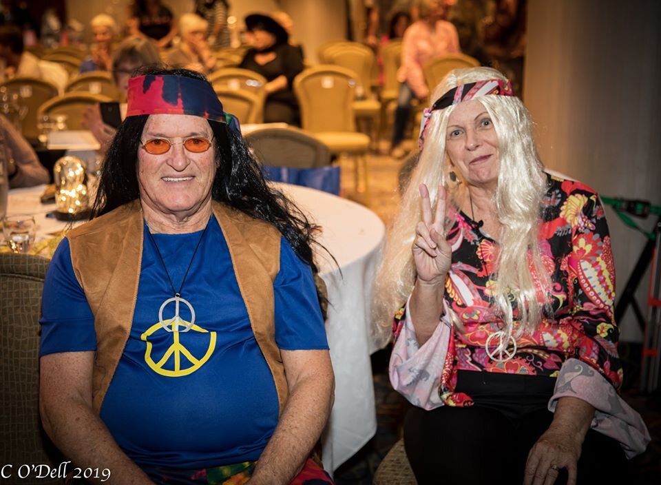 FS 2019 Costume hippies by Buck .JPG