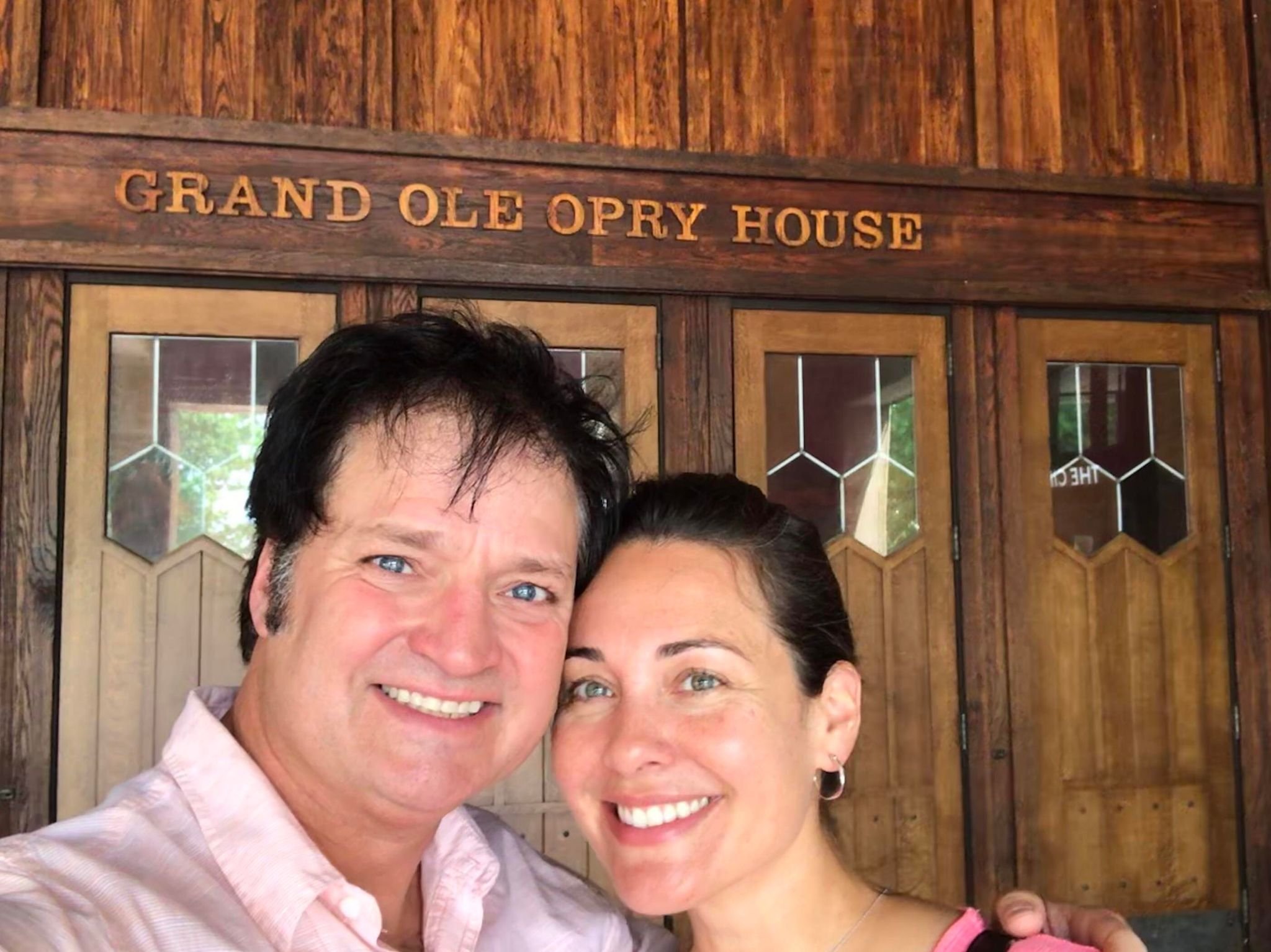 Roy Leblanc with girlfriend Delora Skelton at Grand Ole Opry.jpg