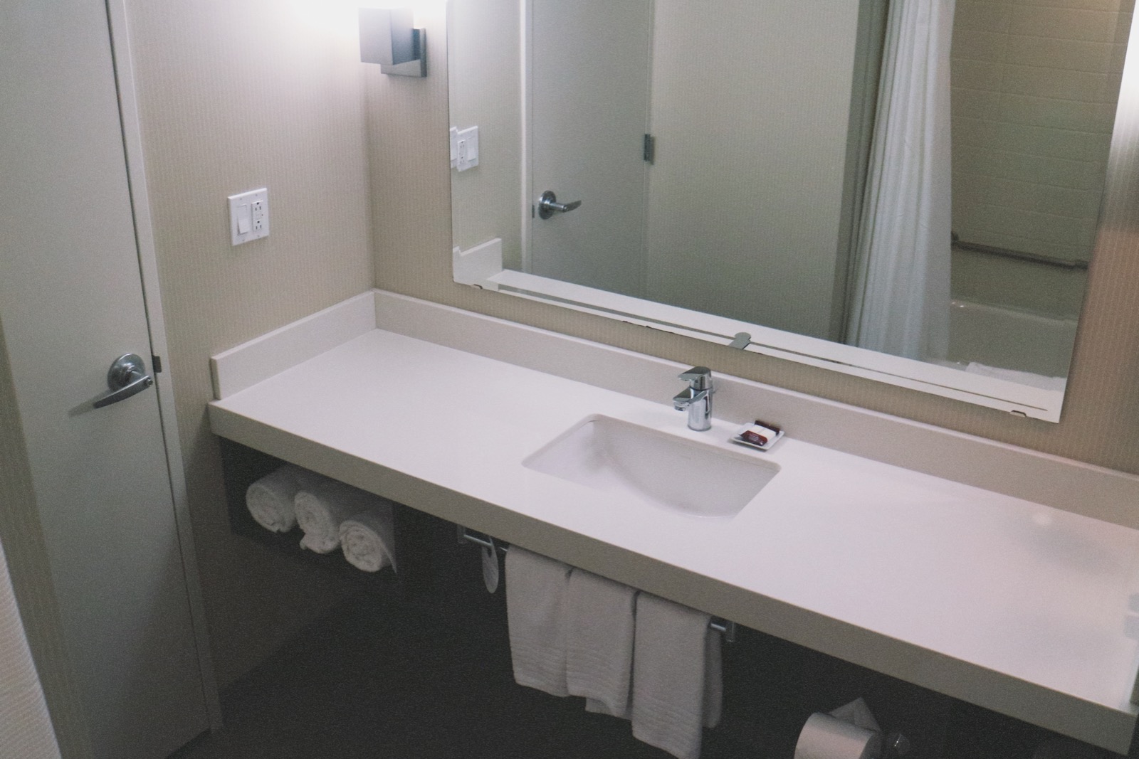hotel delta marriott fredericton bathroom