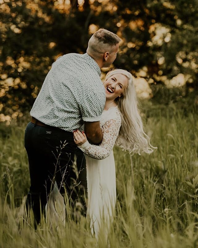 the happiest ✨
&bull;
&bull;
&bull;
#photographer #weddingphotographer #dirtybootsandmessyhair #weddingwire #liveauthentic #couplephotography #wildgoldenlove #instawedding #junebugweddings #weddetroit #authenticlovemagazine #travelingphotographer #th