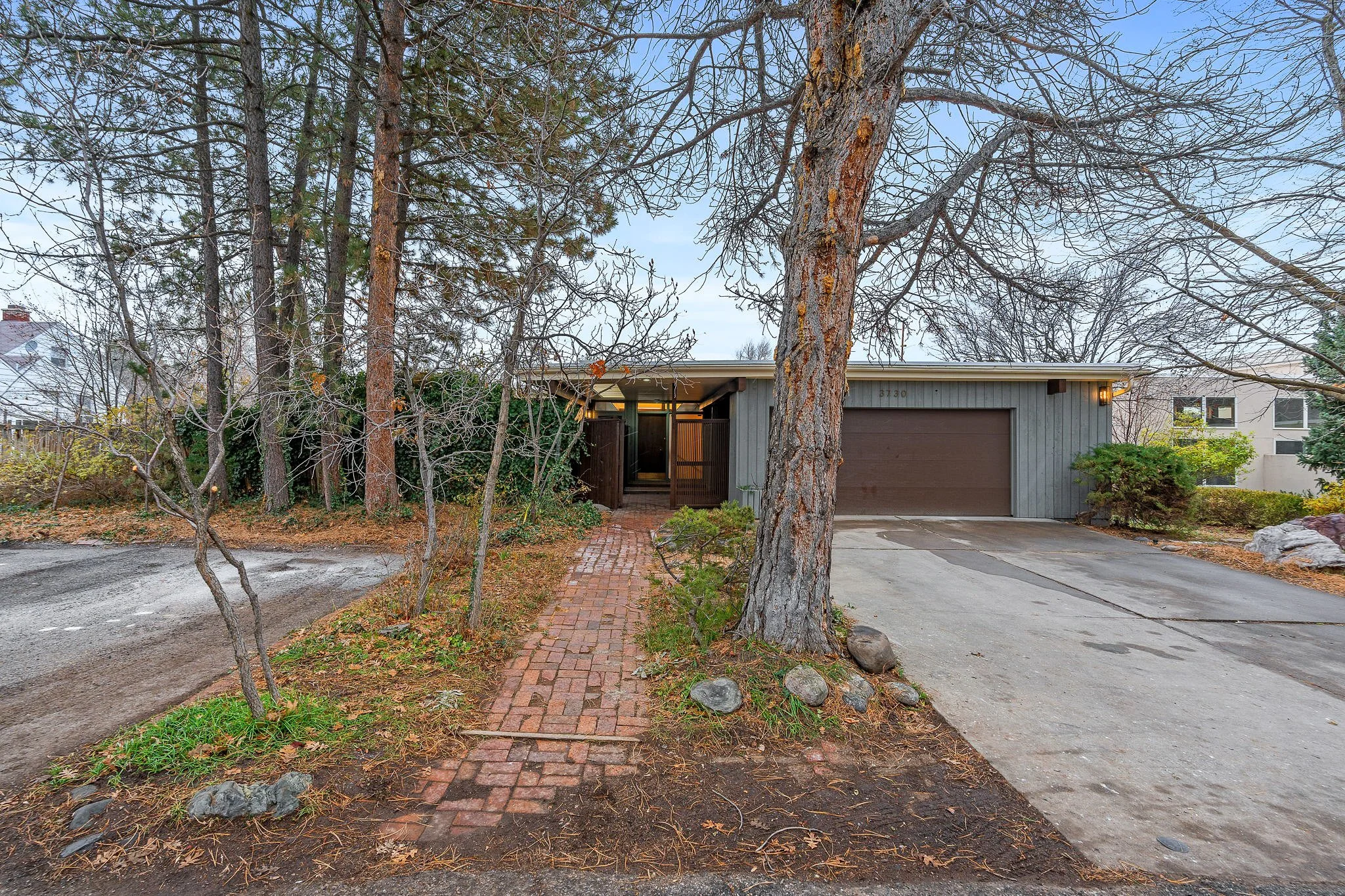 2-web-or-mls-3730 S 1900 E-2-2.jpg