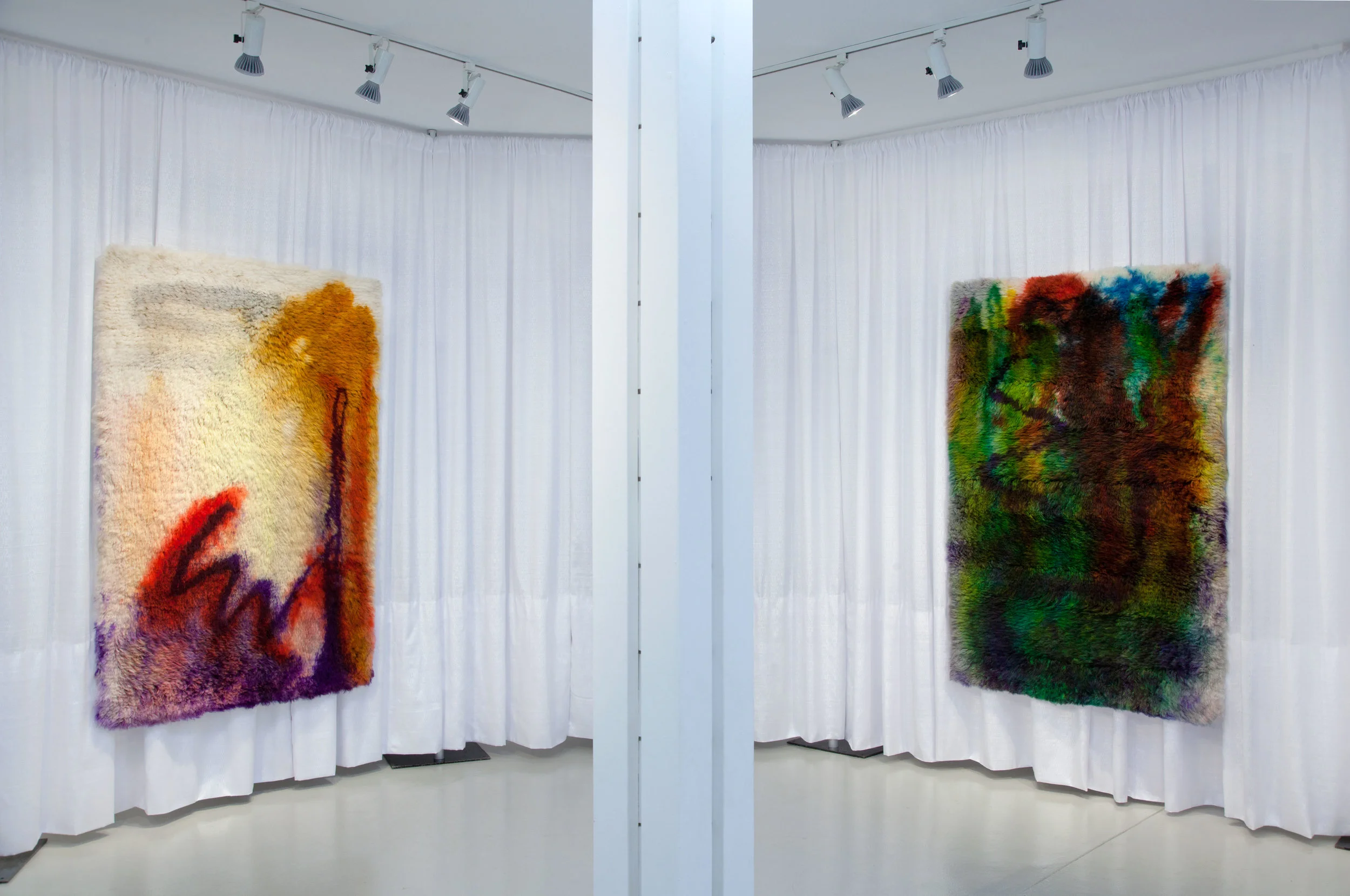(Left) The liquidity of anything, 2017, wool rug, acid dye, hairspray, chalk.5′ x7′ (Right) Swiping my screen with a finger, 2017, w ool rug, acid dye, hairspray, chalk.5′ x7′