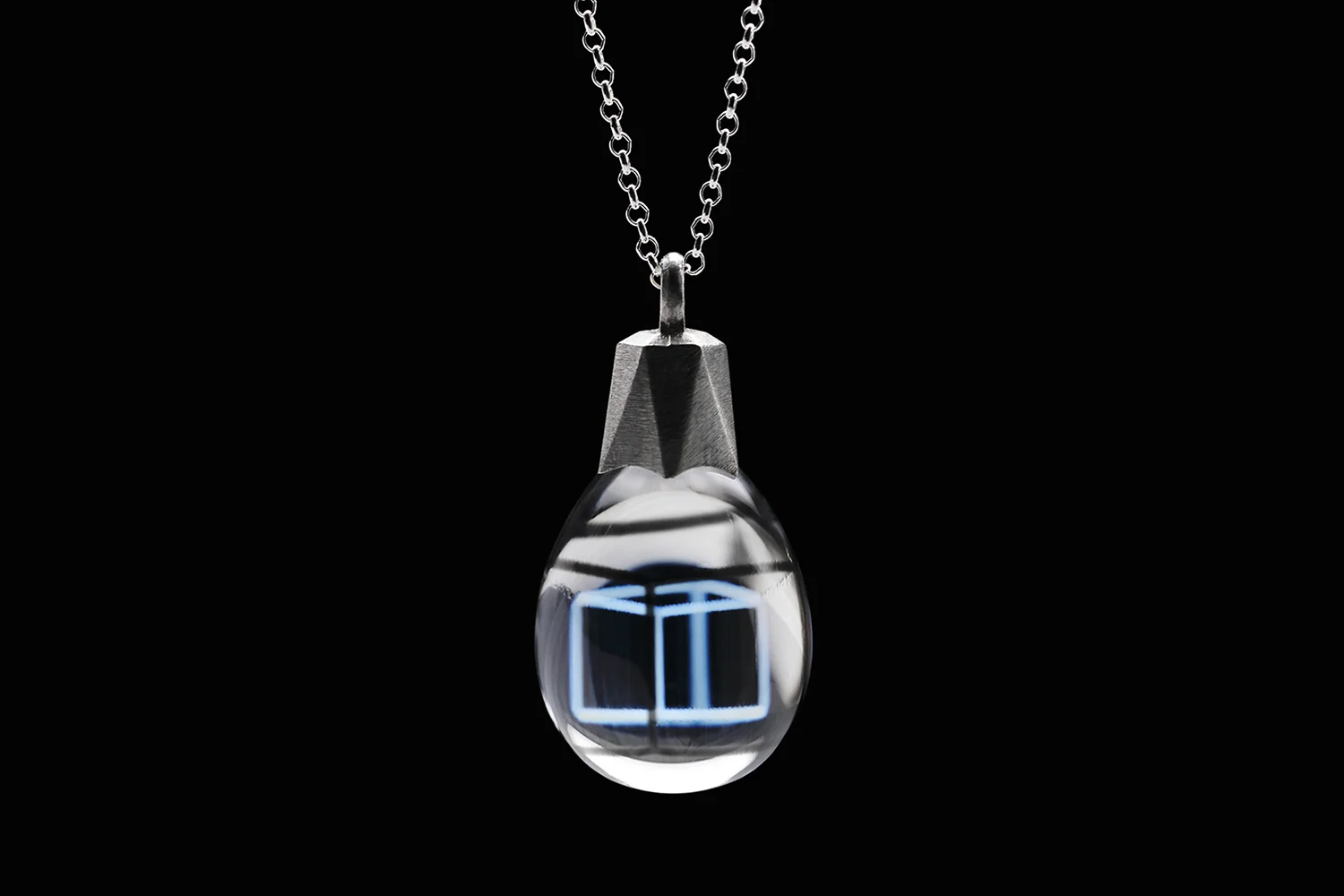 sebastian-misiurek-bre-phora-pendant-04.jpg