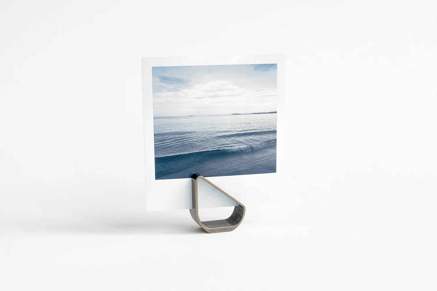 3D Printed Photo Stand for Displaying Your Favorite Memories