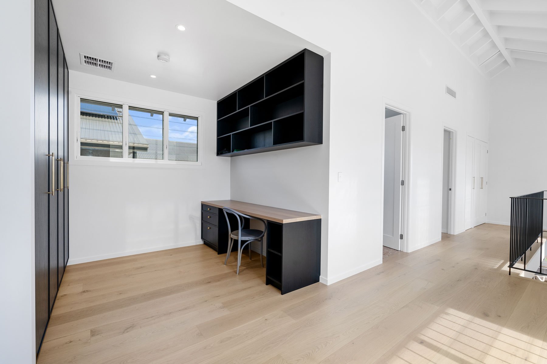 6 Collins Lane 17.jpg