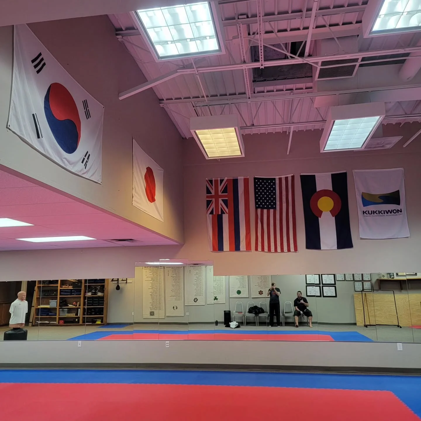 Thank you Sensei Baca for you help putting up the flags! Family Taekwondo Center appreciates the support of both DZR Jujitsu schools, Mountain Martial Arts and Red Dragon!!!

#Taekwondo #danzanryujujitsu #kukkiwon #USKMAF #ajjf #selfdefense