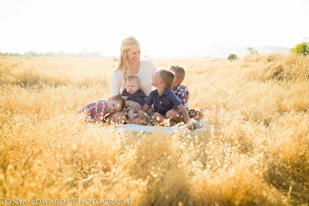 Tonya Edwards | Oroville Family Photographer | Mother and children lifestyle photography