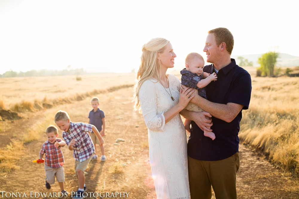 Tonya Edwards | Oroville Family Photographer | lifestyle family golden hour photography