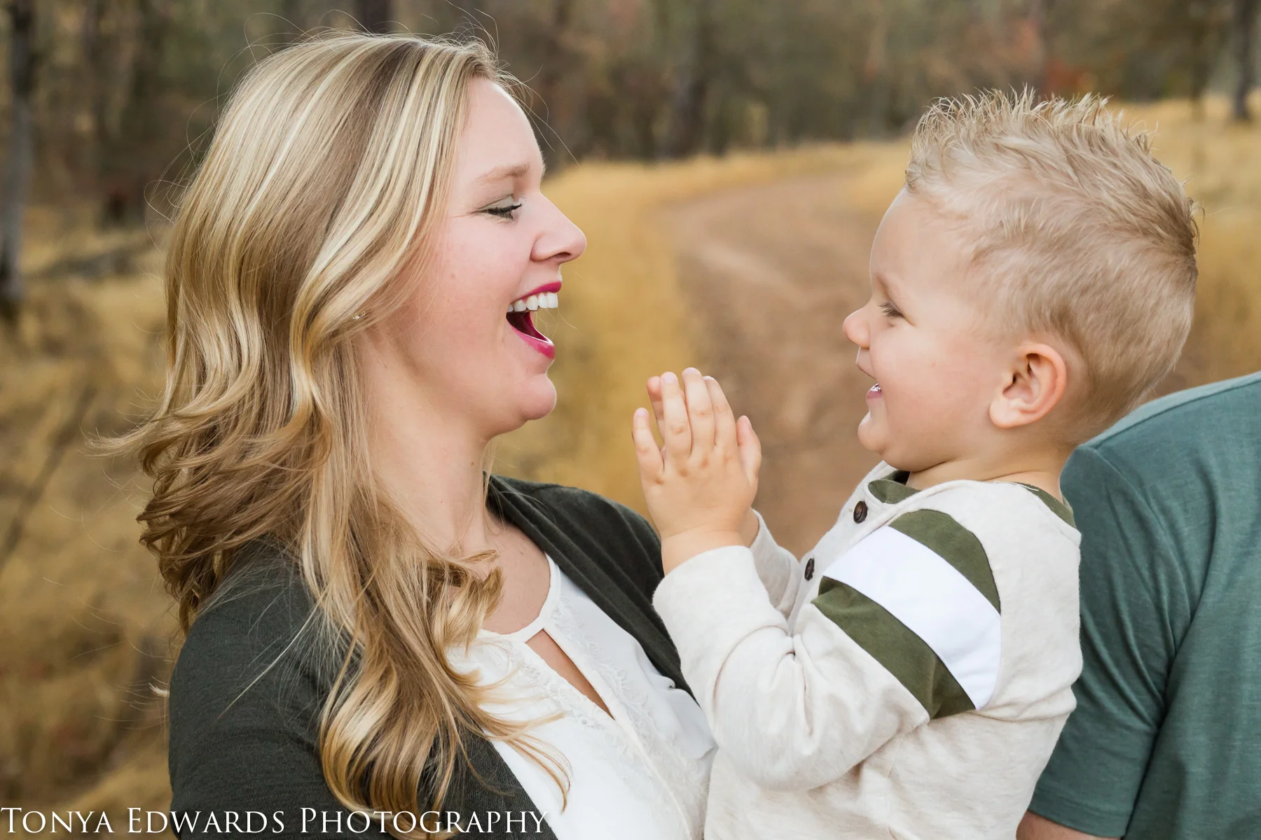 Tonya Edwards | Oroville Photographer