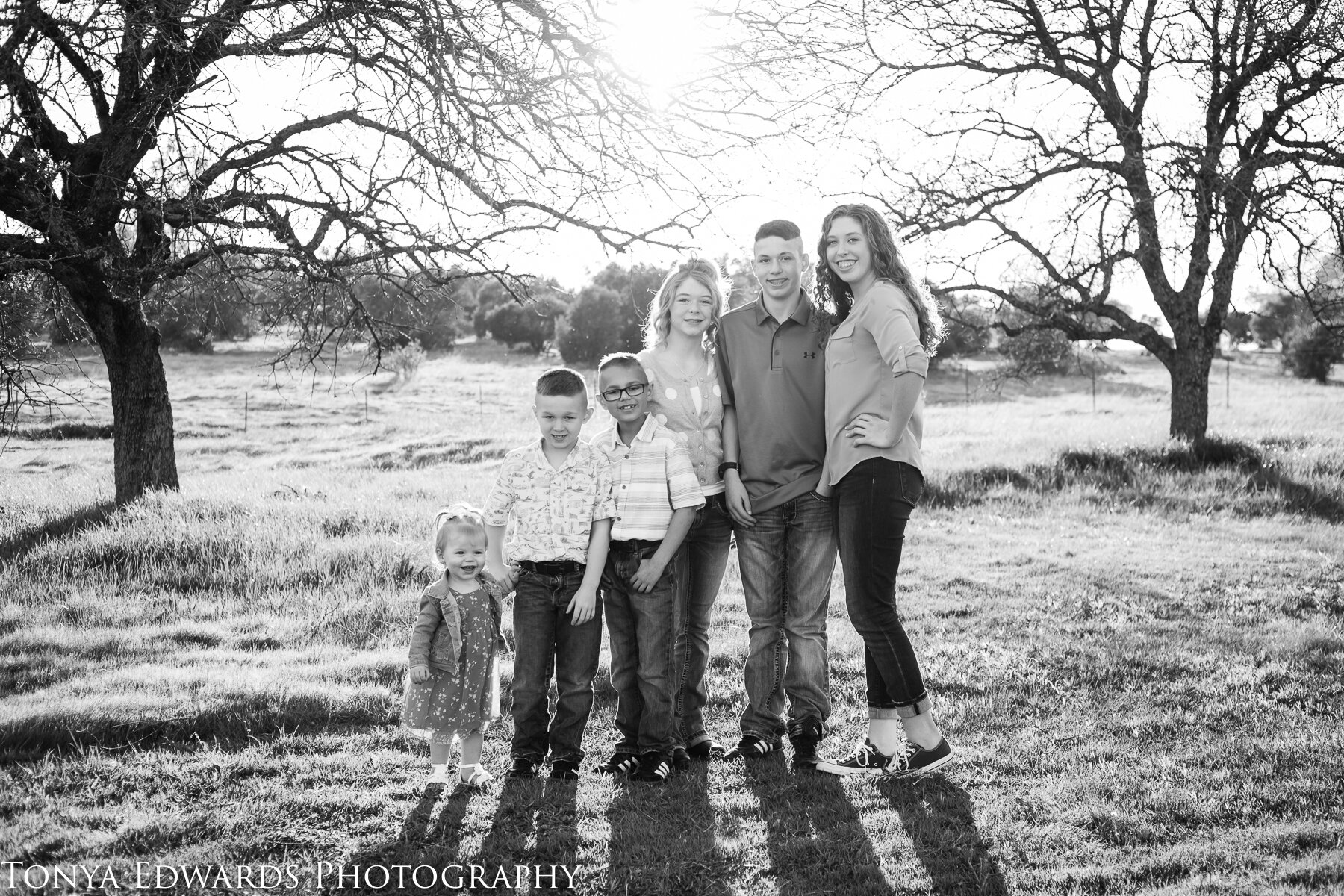 Tonya Edwards | Oroville CA Family Photographer | simple family posing