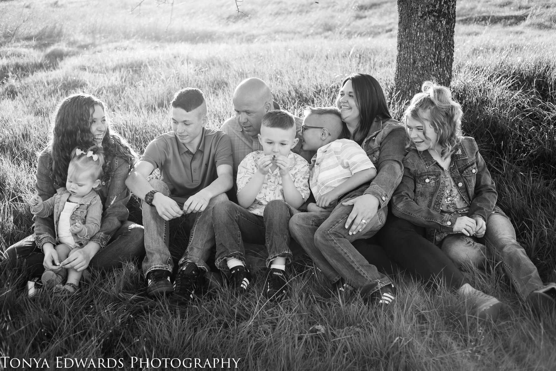 Tonya Edwards | Oroville CA Family Photographer | natural family session