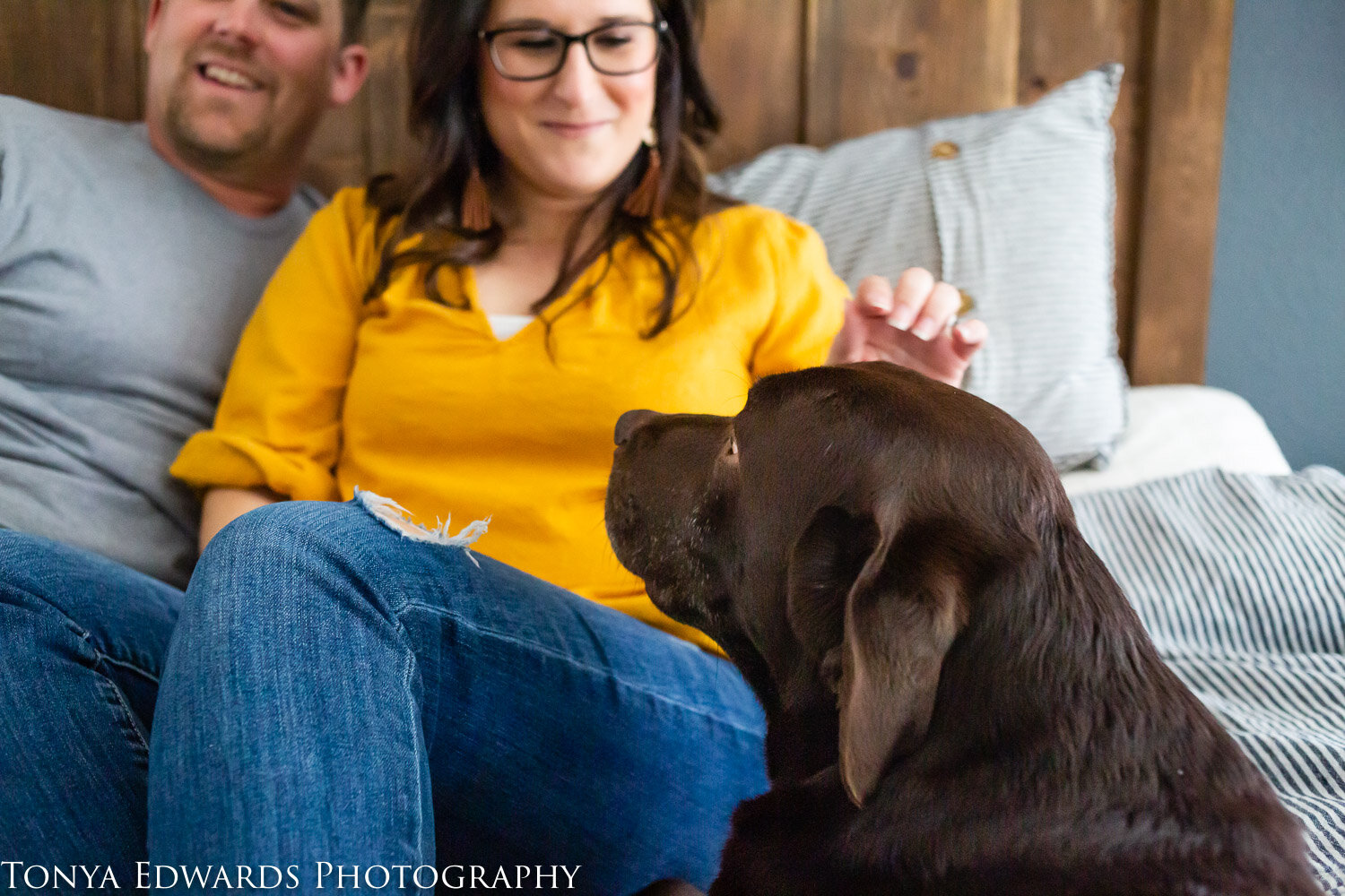 Tonya Edwards | Oroville Photographer | in-home lifestyle family session with pets