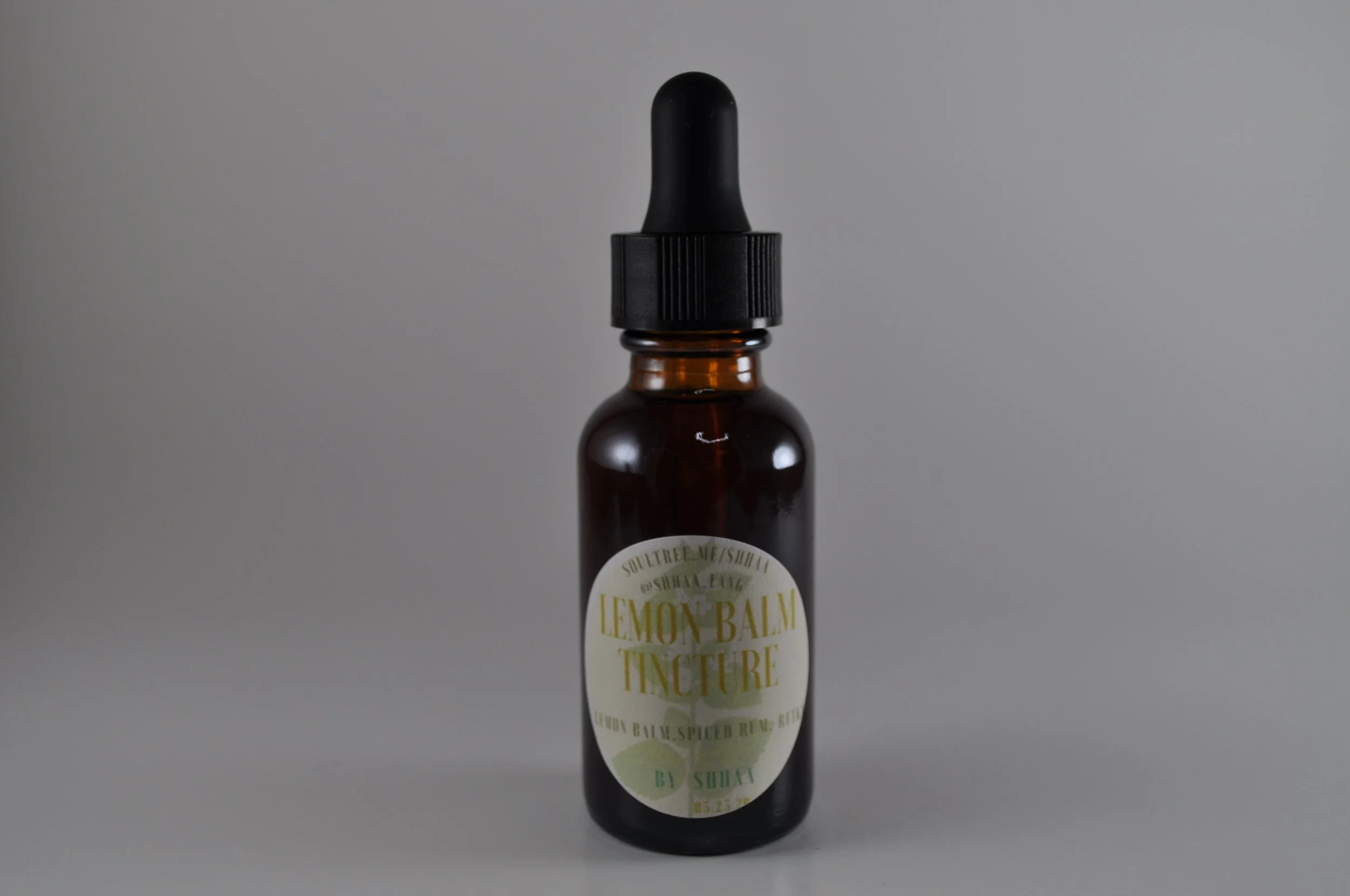 Lemon Balm Tincture.JPG
