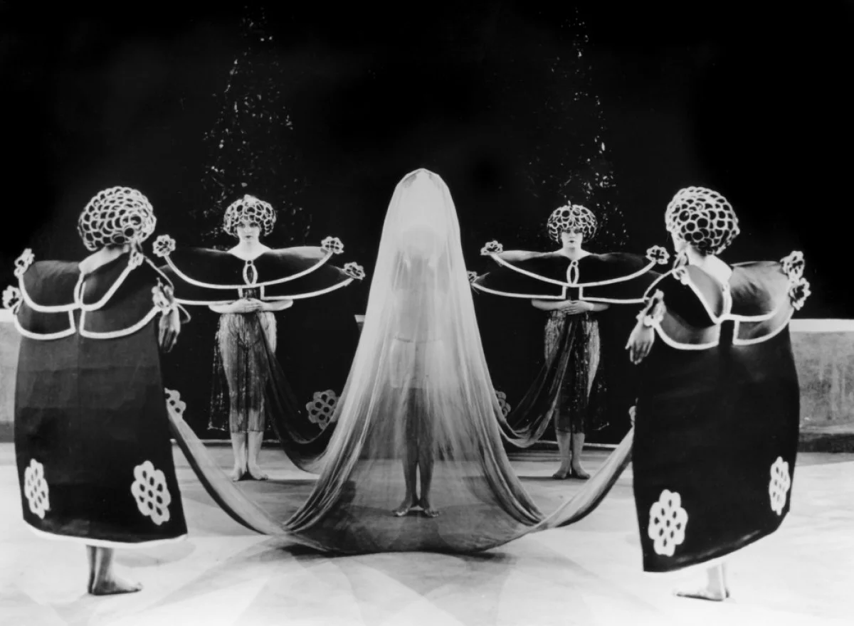 Salome 10.jpg