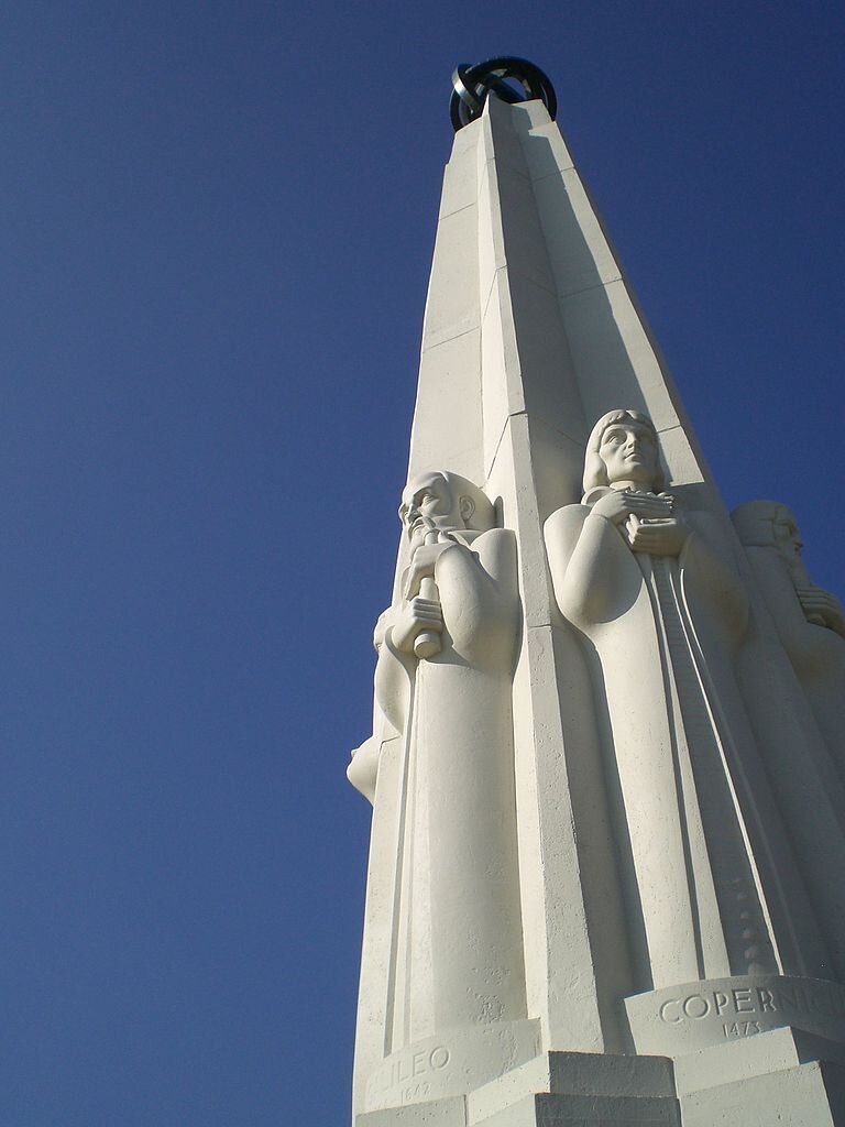 Astronomer’s Monument (1933-34), Public Works of Art Project (PWPA), Griffith Park Observatory, Los Angeles. (Image: Via Wikimedia Commons)