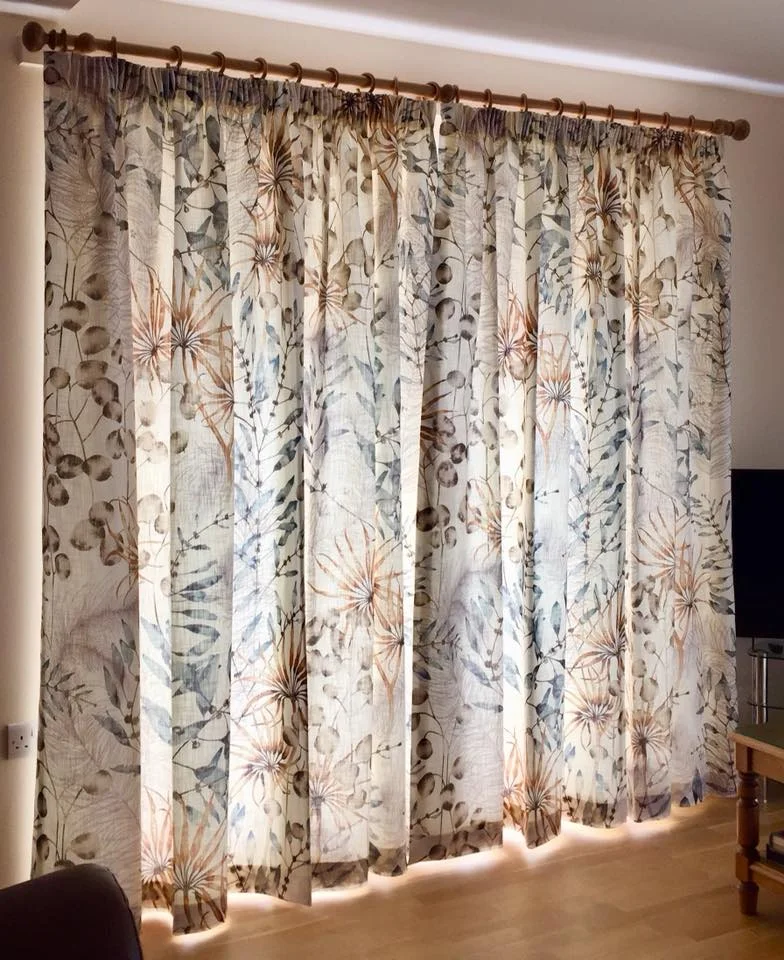 Postelia by Harlequin with ivory lining