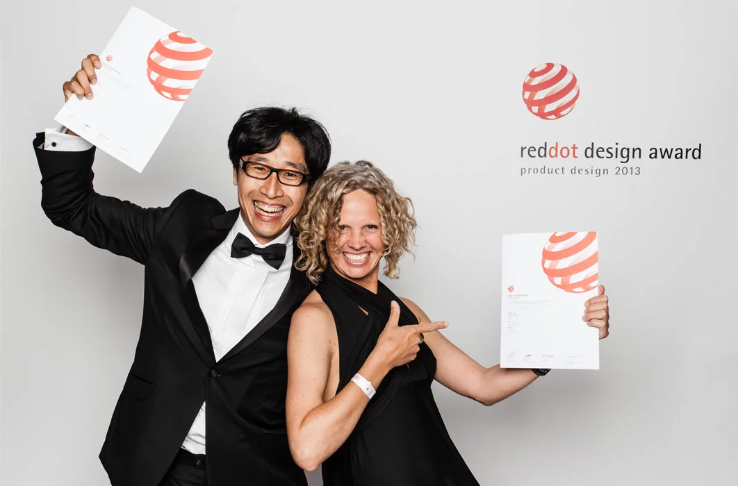reddot-large.jpg
