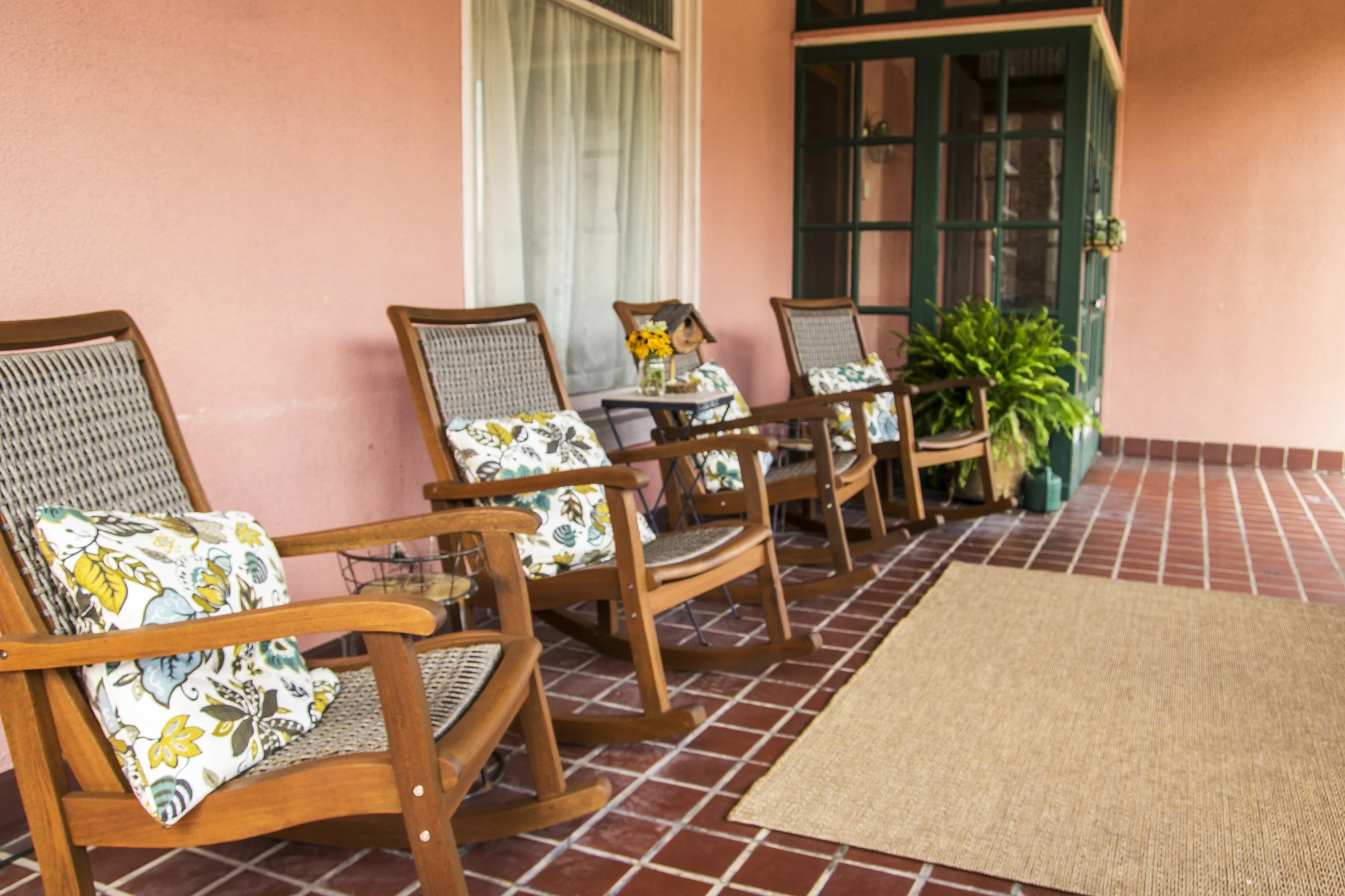 porch2.jpg