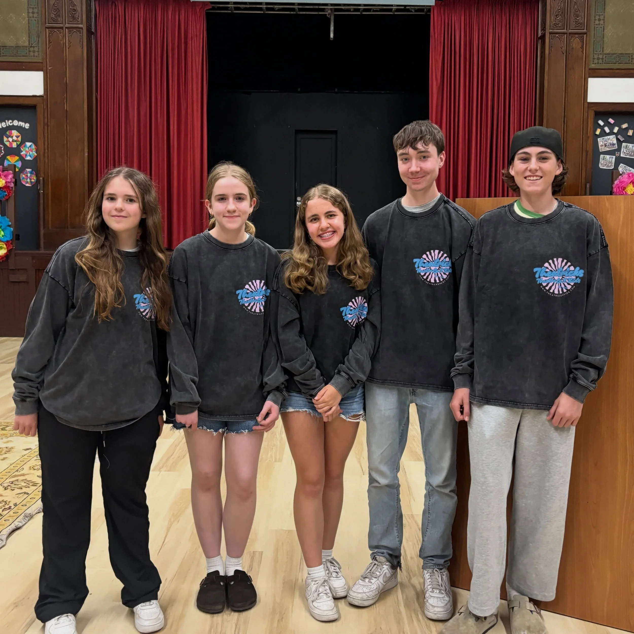 Wow! Congratulations to our 2025/26 Theatricks Theatre Troupe on a successful spring performance at Masterclass Mondays! 👏 👏 👏 

These five actors have worked together all year, tackling a range of scripted material, developing characters, breakin