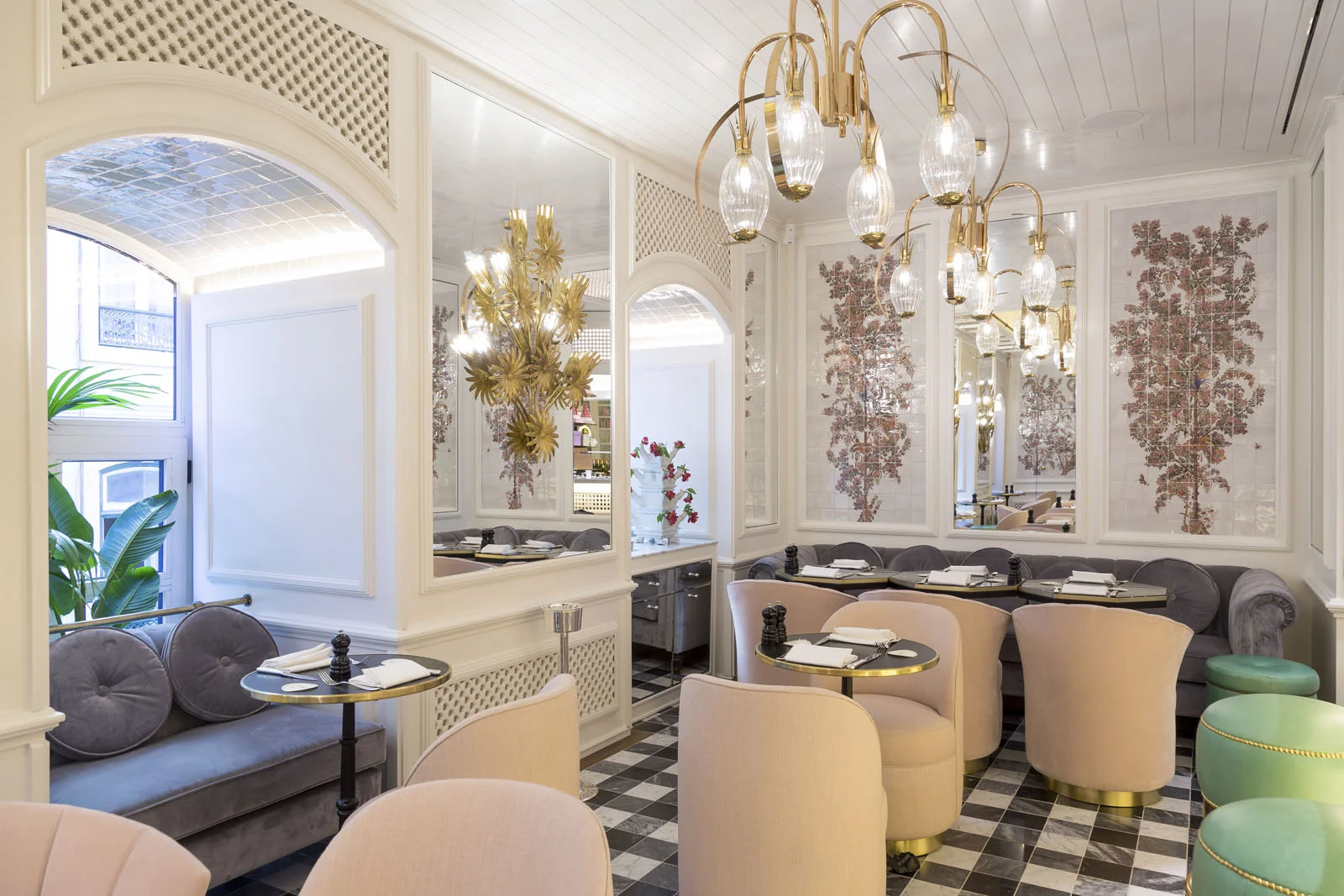 LADURÉE-RESTAURANT_1.jpg