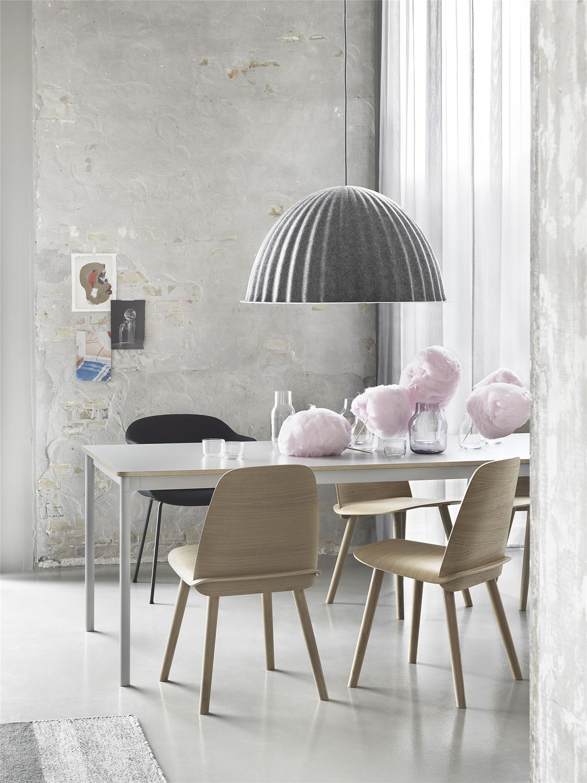 Base Table_Under the bell_nerd w. candyfloss_mid.jpg