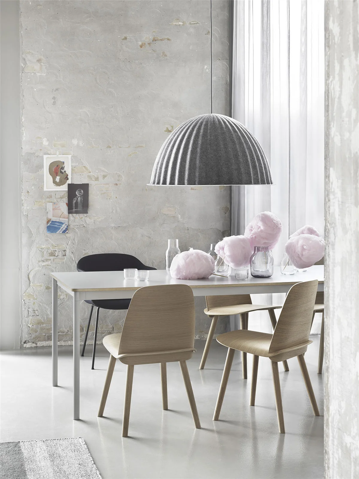 Base Table_Under the bell_nerd w. candyfloss_mid.jpg