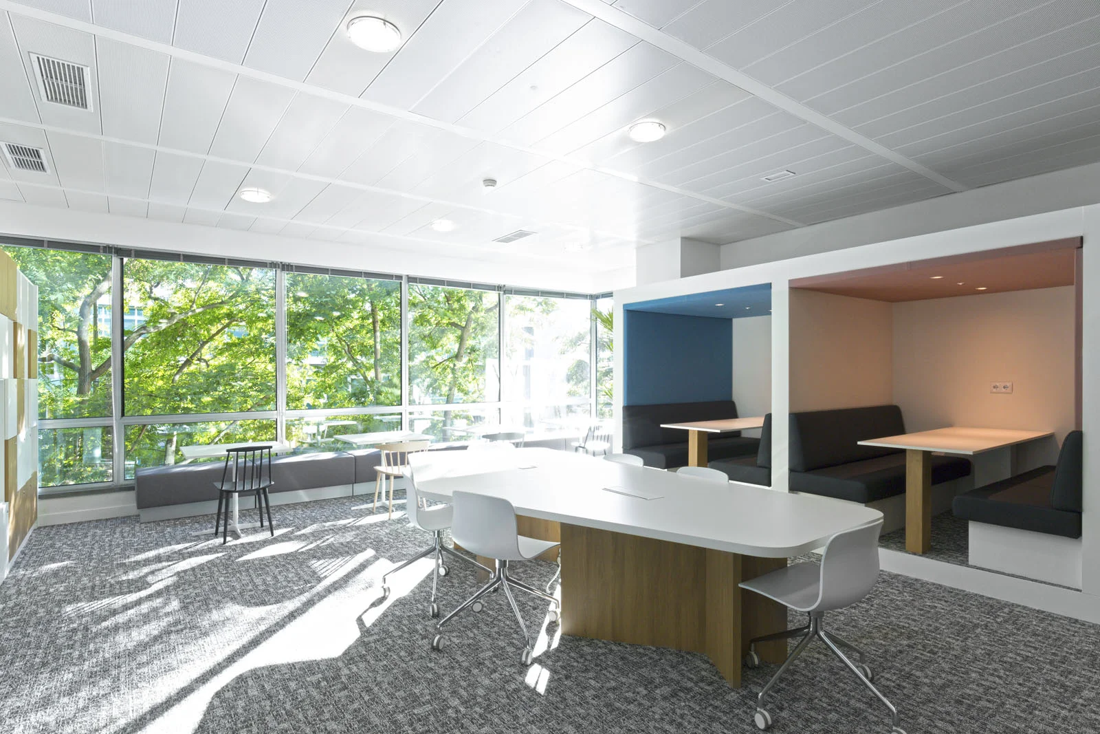 Regus_20170725_0103_copy_HR.jpg