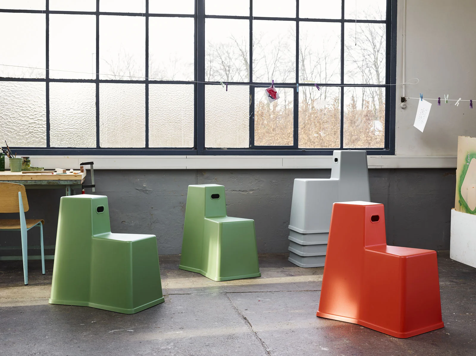 Vitra_Stool-Tool_Konstantin_Grcic_workshop_04_2181018_master.jpg