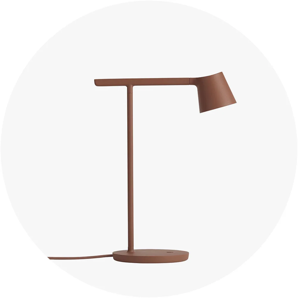 work_Tip-lamp-copper-brown-Muuto_5000x5000-web-test_R.jpg