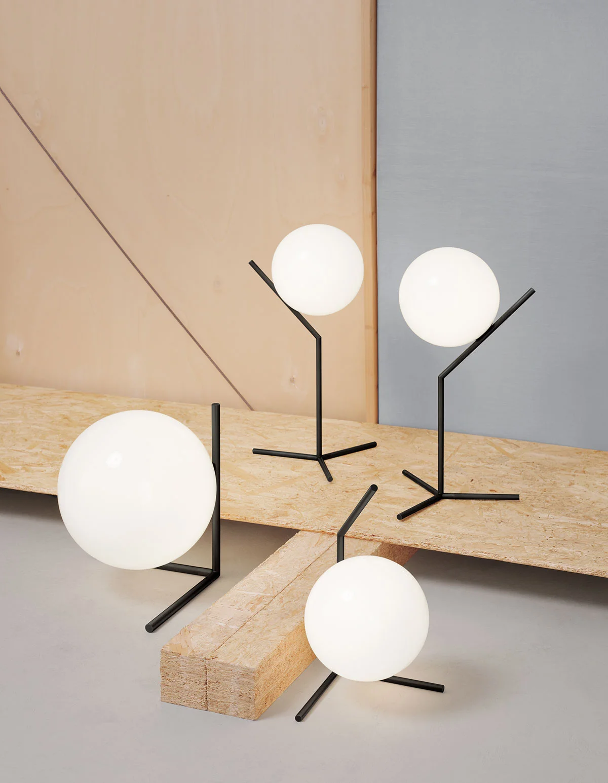 ic-lights-black-michael-anastassiades-flos-05.jpg