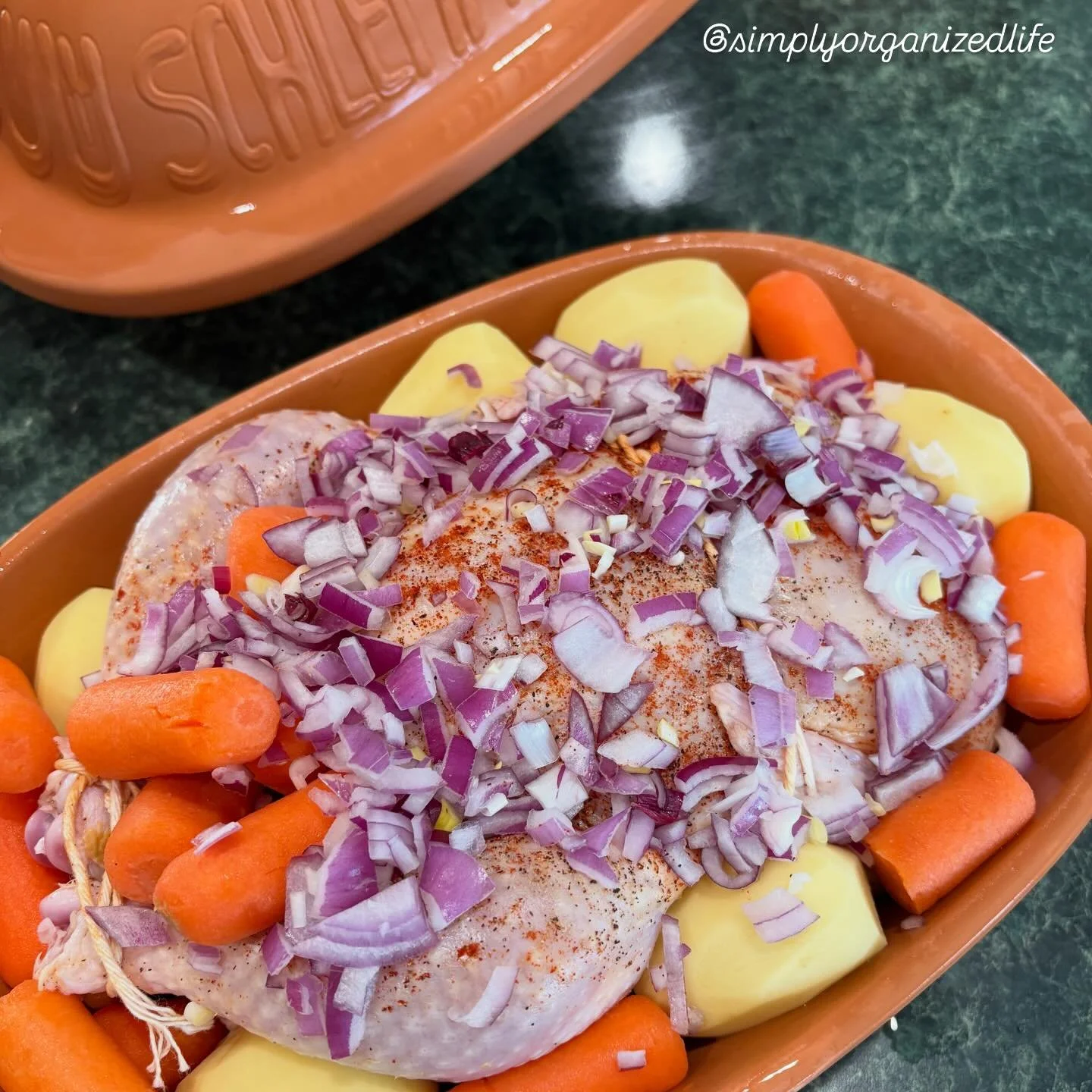 In honor of Frugal February my husband cooked up a Sunday roast chicken in his German clay pot we bought (never used) from the neighbor&rsquo;s estate sale. We will eat deliciously for days. Next up: chicken noodle soup!

#frugalfebruary #germanclayp