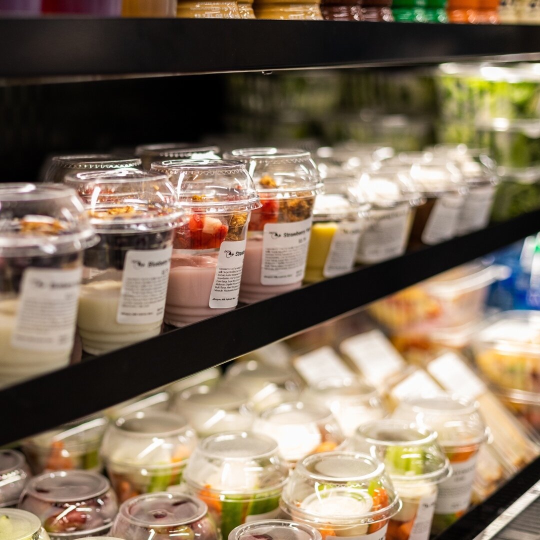 Looking for a quick and healthy lunch option or snack? Our Dash station features hand-crafted, convenient choices including yogurt and chia seed parfaits, protein boxes, and more!

#FreshIngredients #QuestFood #Quest #FoodManagement #FoodService #Scr