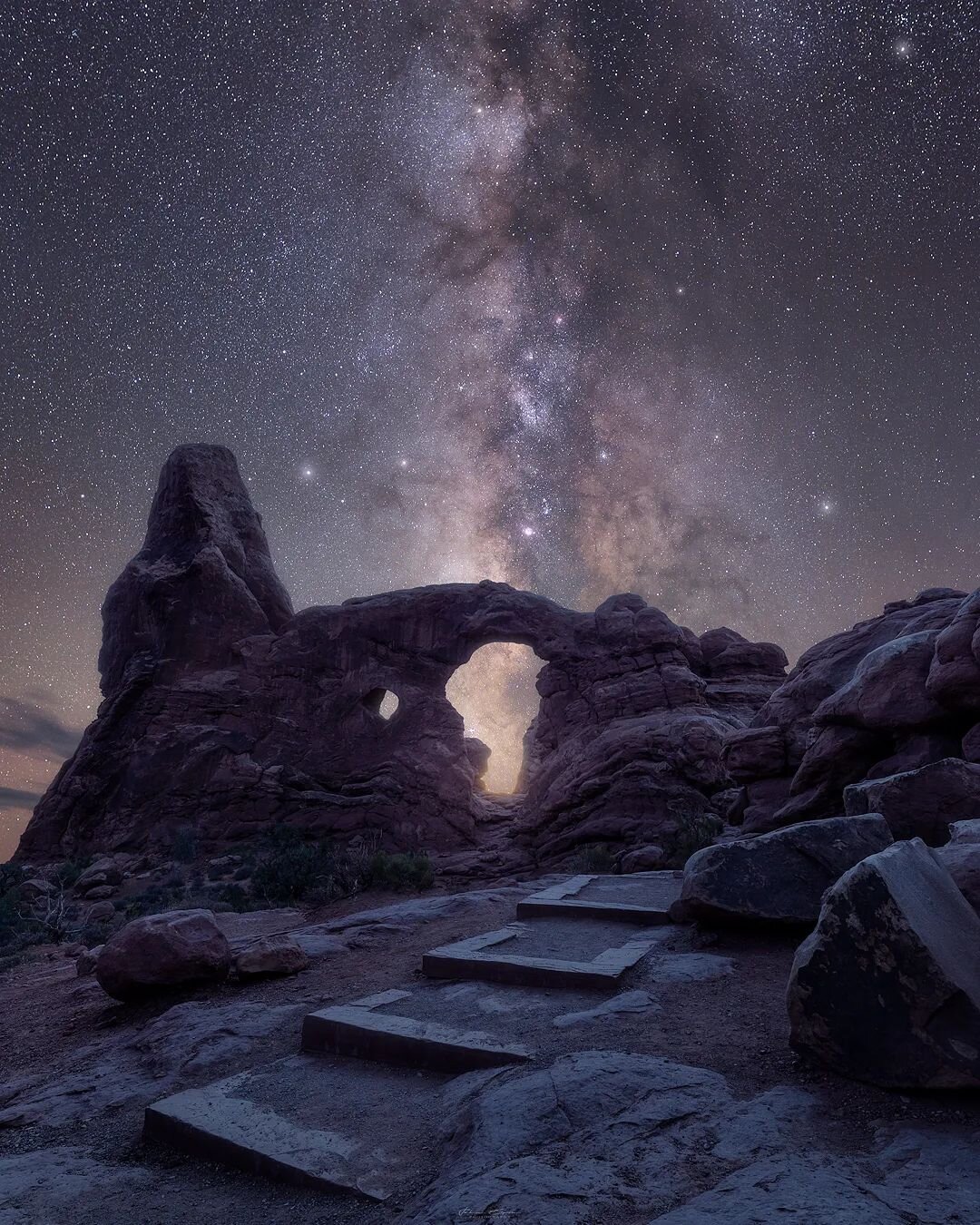 Stairway to the Stars 
____________________________________________ 

Booked my flight for Moab in April this morning and cant be more excited to spend another week in Utah. This will be my 2nd week teaching for @capturetheatlas along side my good fr