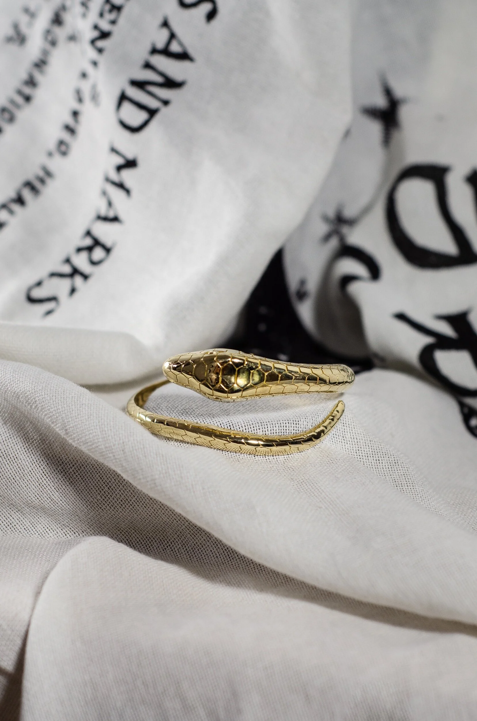 BFD52152-8687-451D-868A-23F1E1F586BE