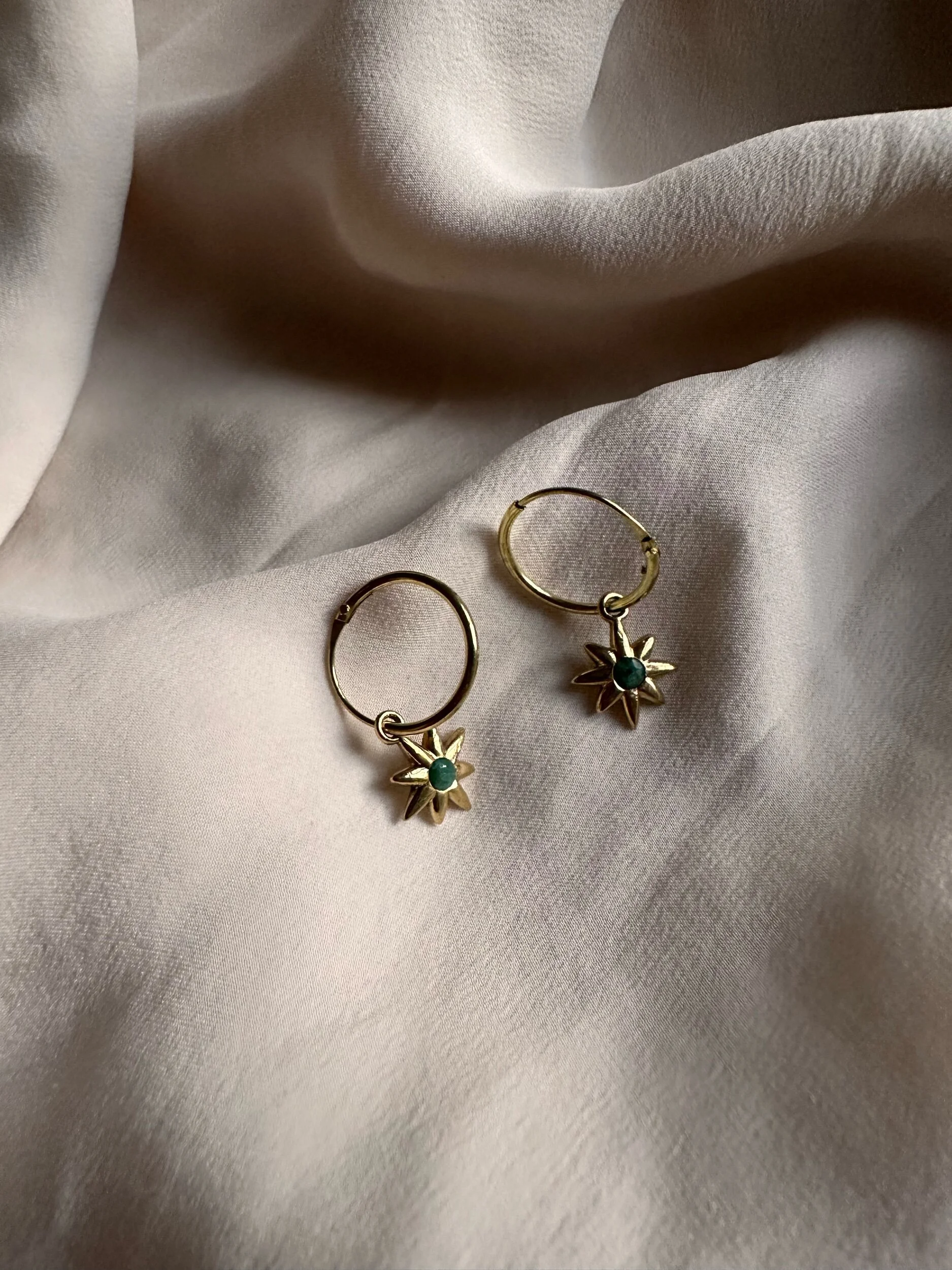 12765117-4CC8-4222-83B8-27CEF8E827BD