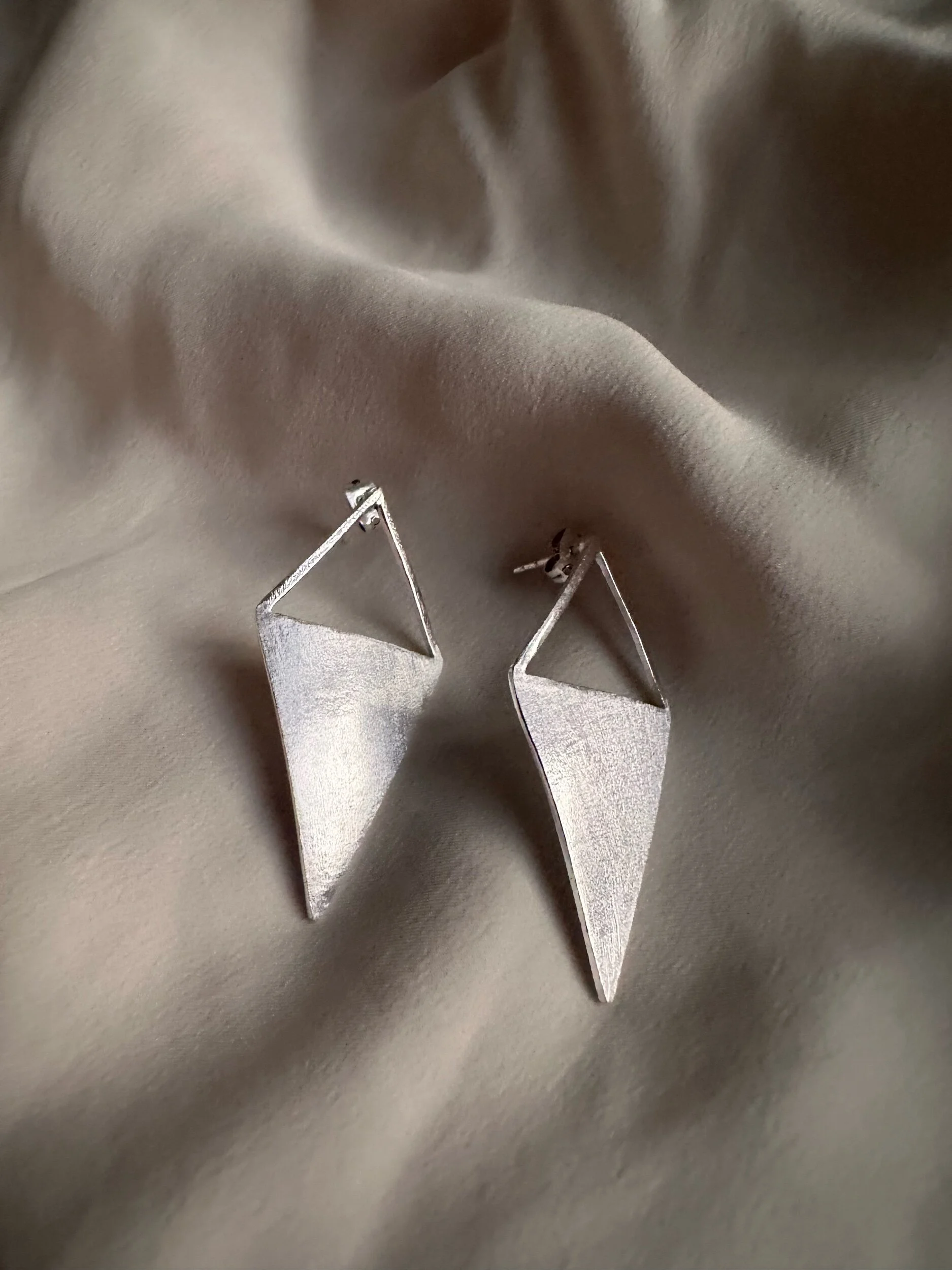 114A85DC-C5E6-4171-963A-F905CC1F2F13