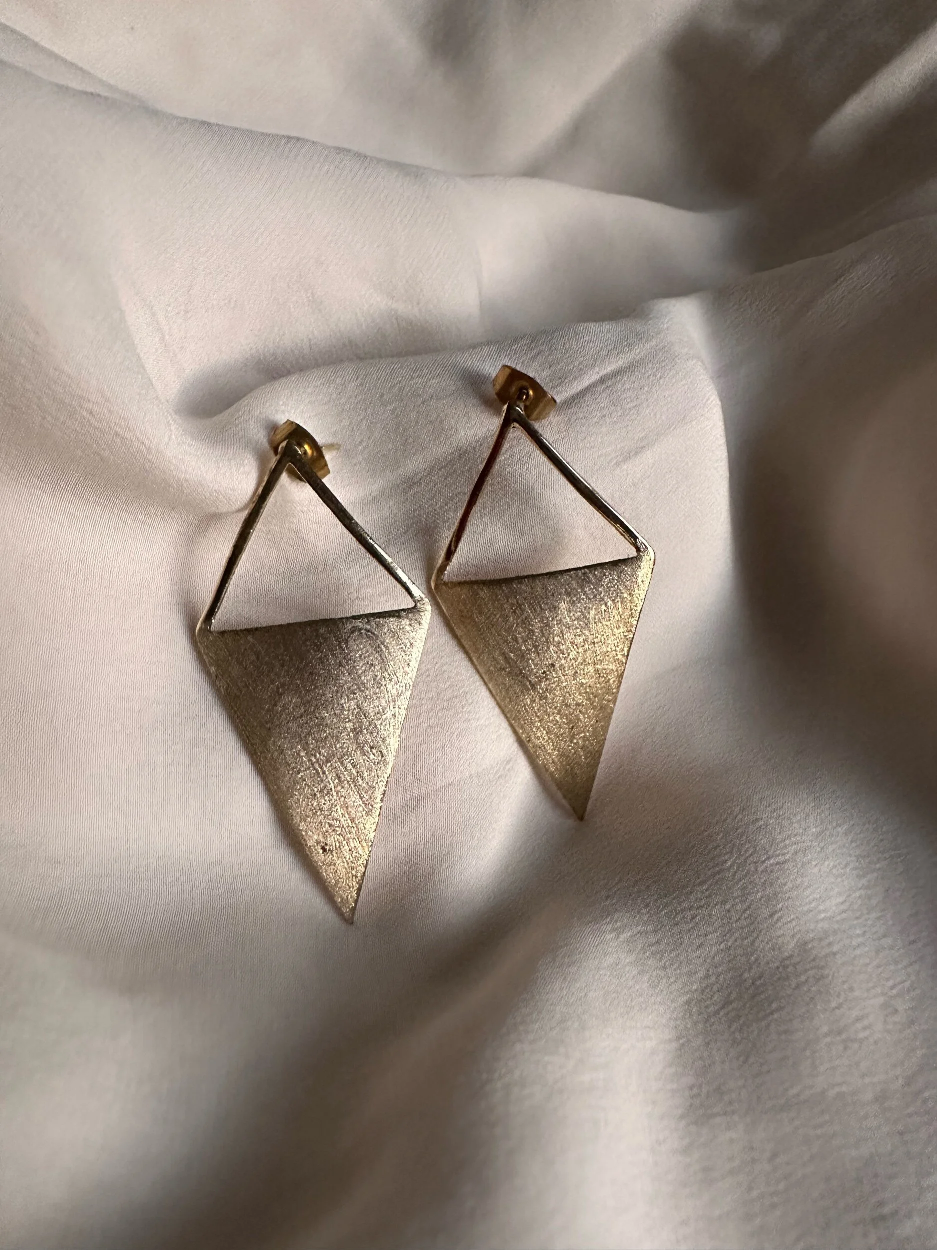 4018FBB3-6809-4411-B46C-4B585D0D4DDD