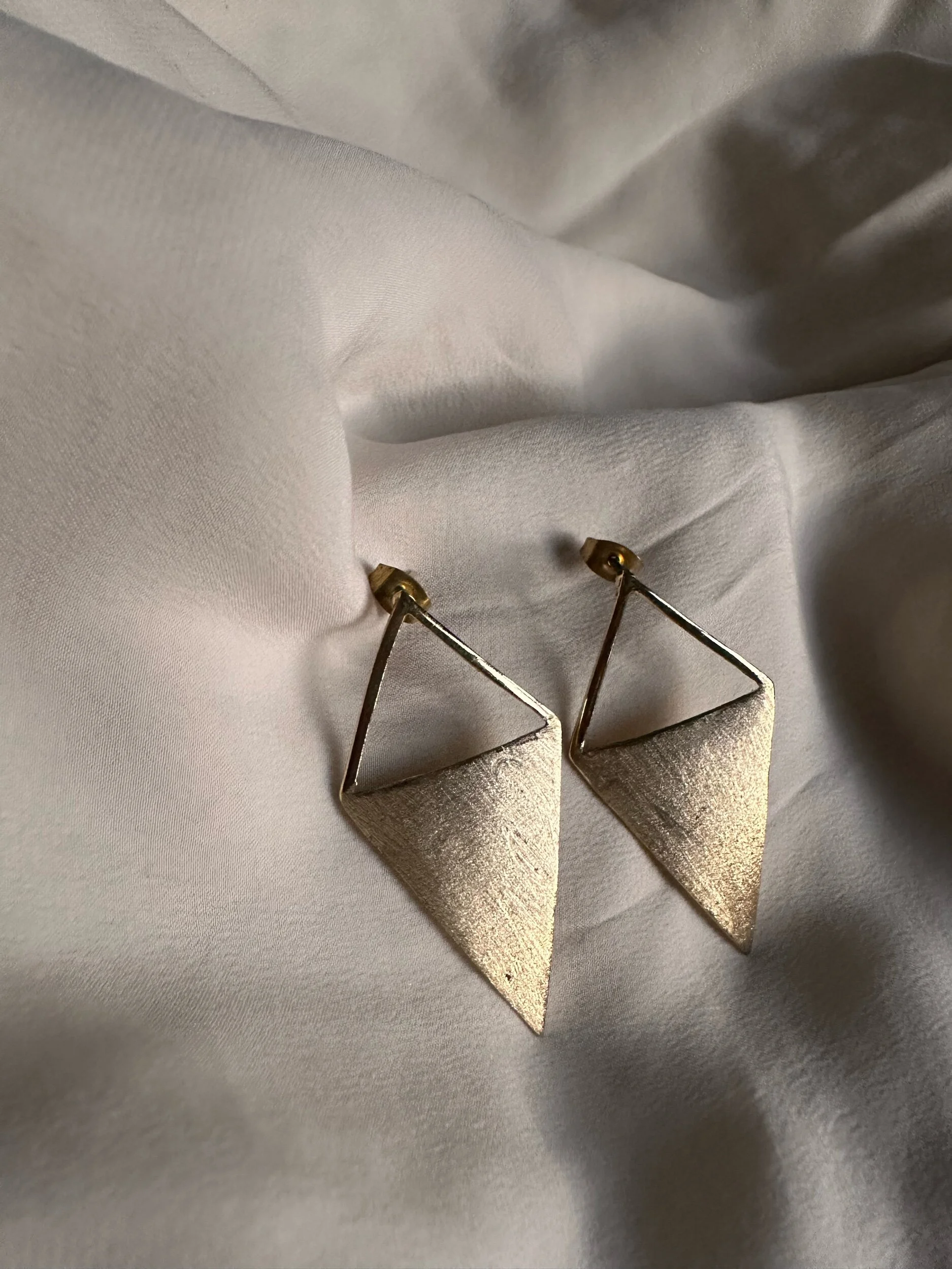 9A8AC963-19EA-4F61-85C9-7E60774FC924