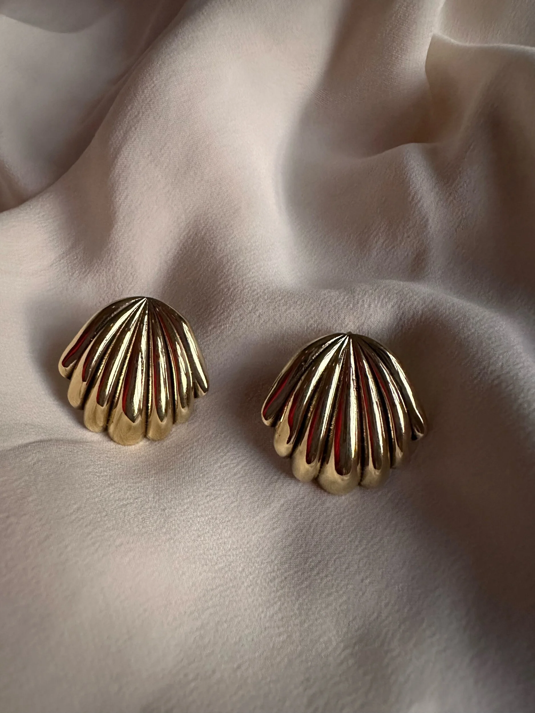 BAC94720-26AB-4074-A54B-9953874668B9