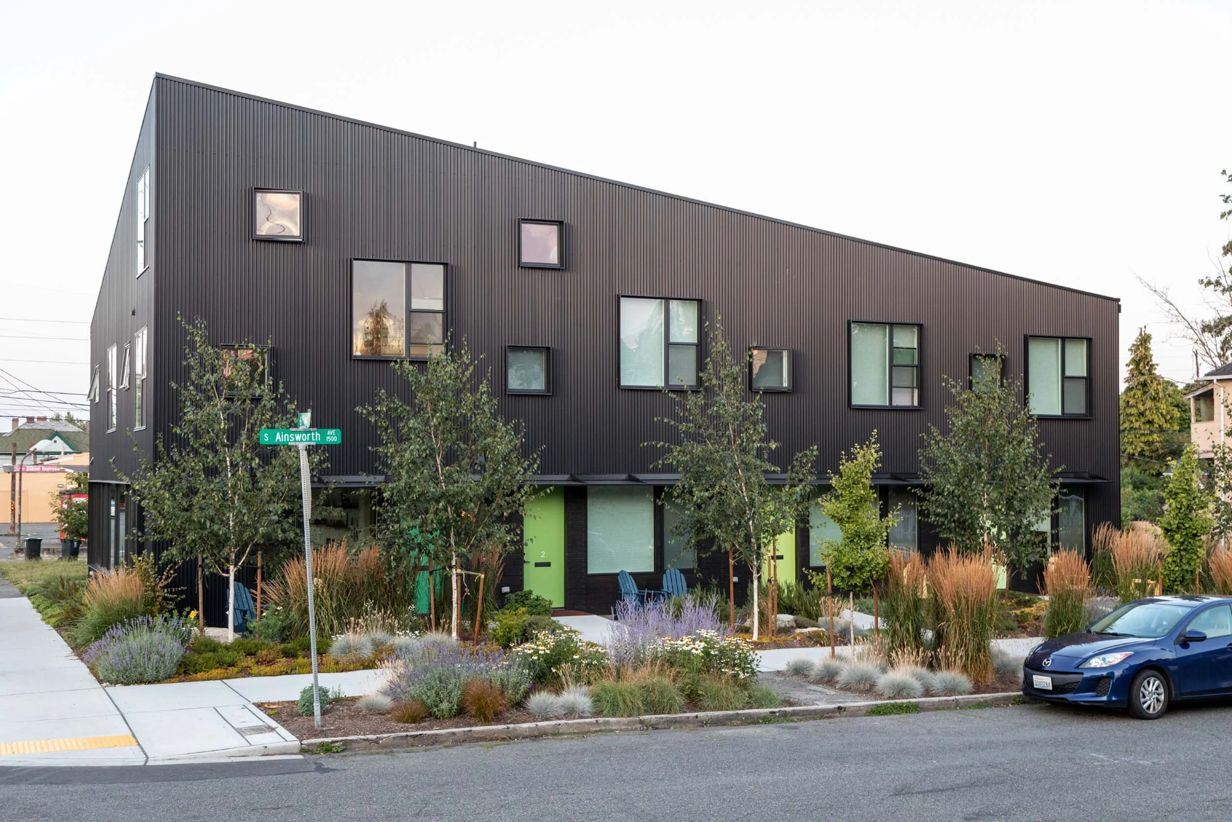 wc_studio_architect_tacoma_Wedgeview_Yard.jpg
