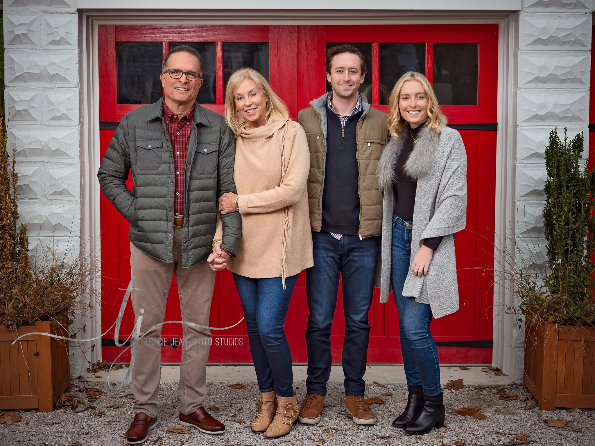 Zingale Winter Family Session - By Tracie Jean Photo - Voted #1 Cincinnati Portrait Studio specializing in Family Photography