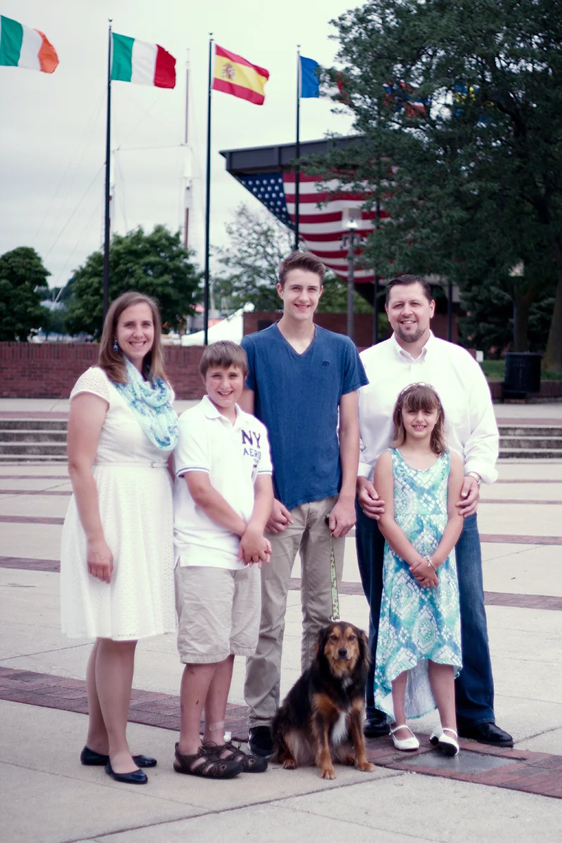 Brian with his wife Susan and kids Daniel, Brian and Johanna.