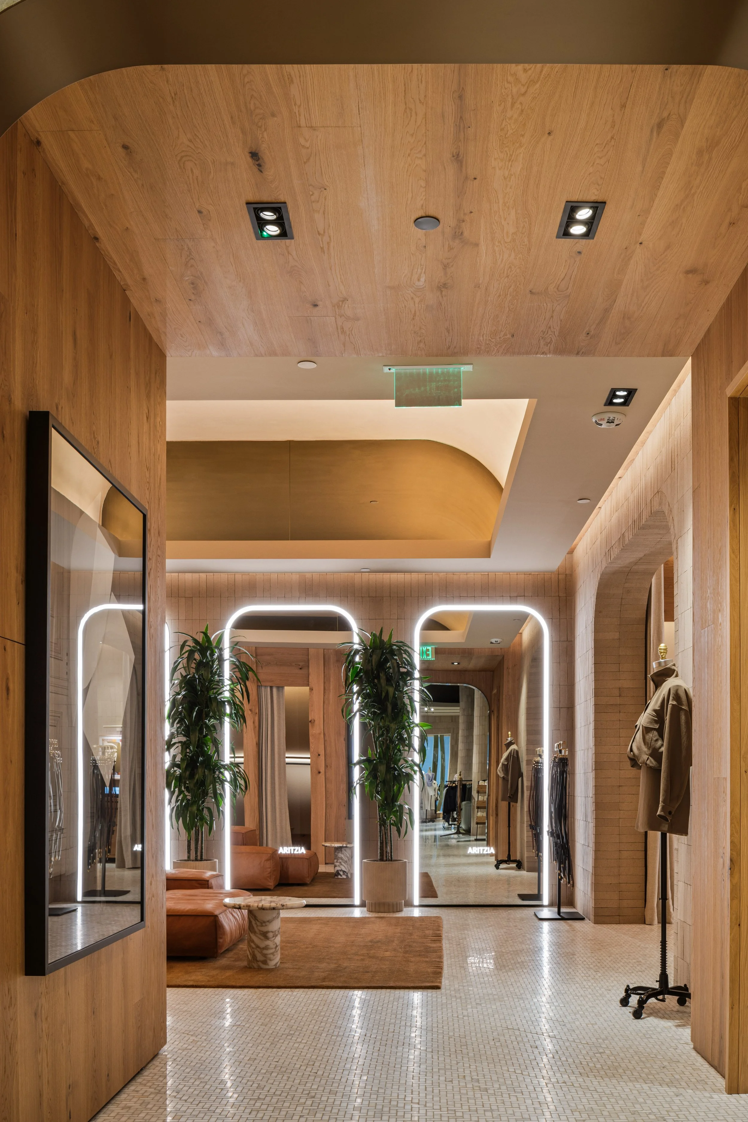 Aritzia ArturoLauren-15.jpg