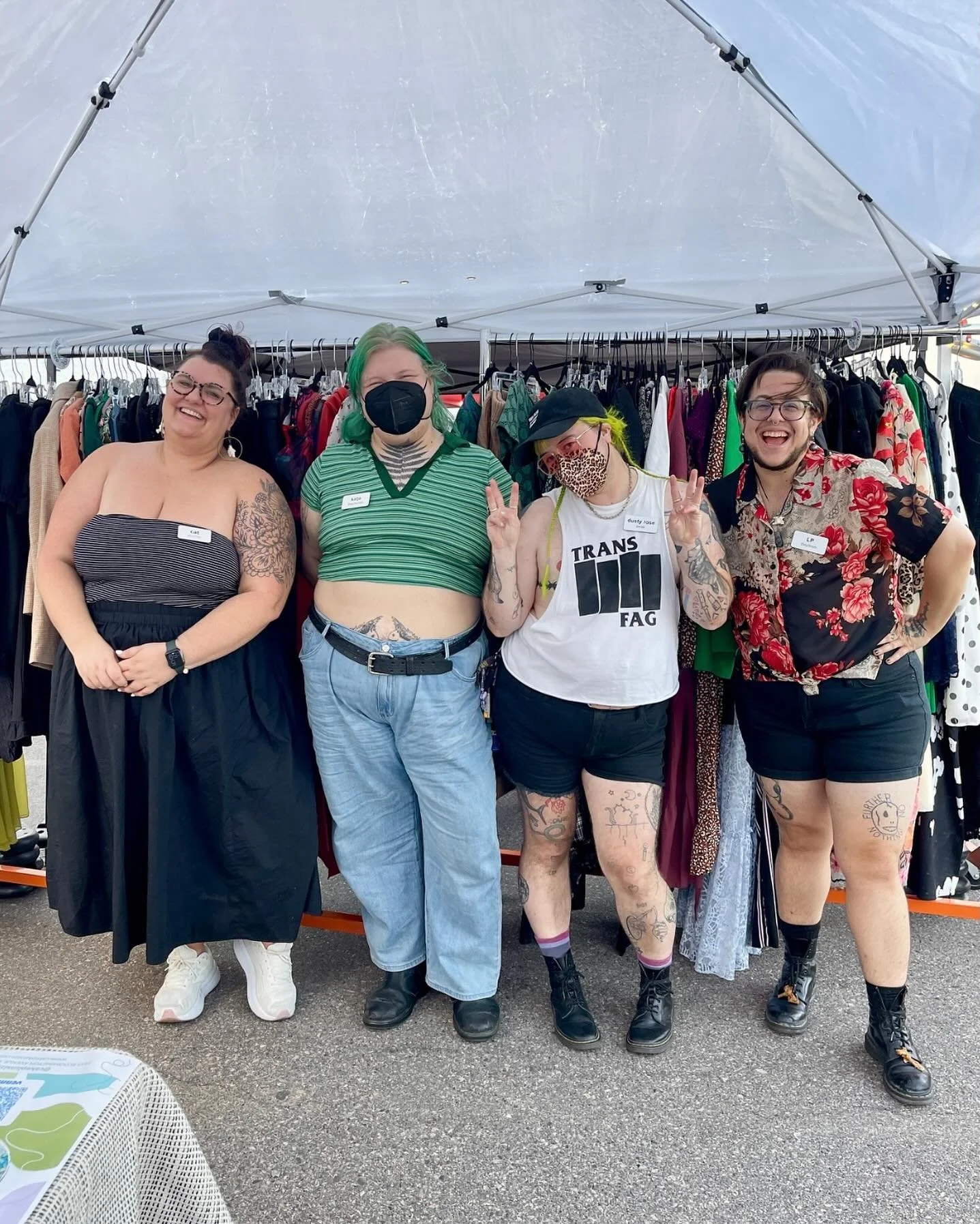 @cakeplussize is out here at @fat.flea.mn! We&rsquo;ve seen so many of you already!! Thanks for shopping with us. 💕

This 90 degree day is shaping up into a really nice night. Market is on till 8! Lots has gone but lots is still available&hellip; in