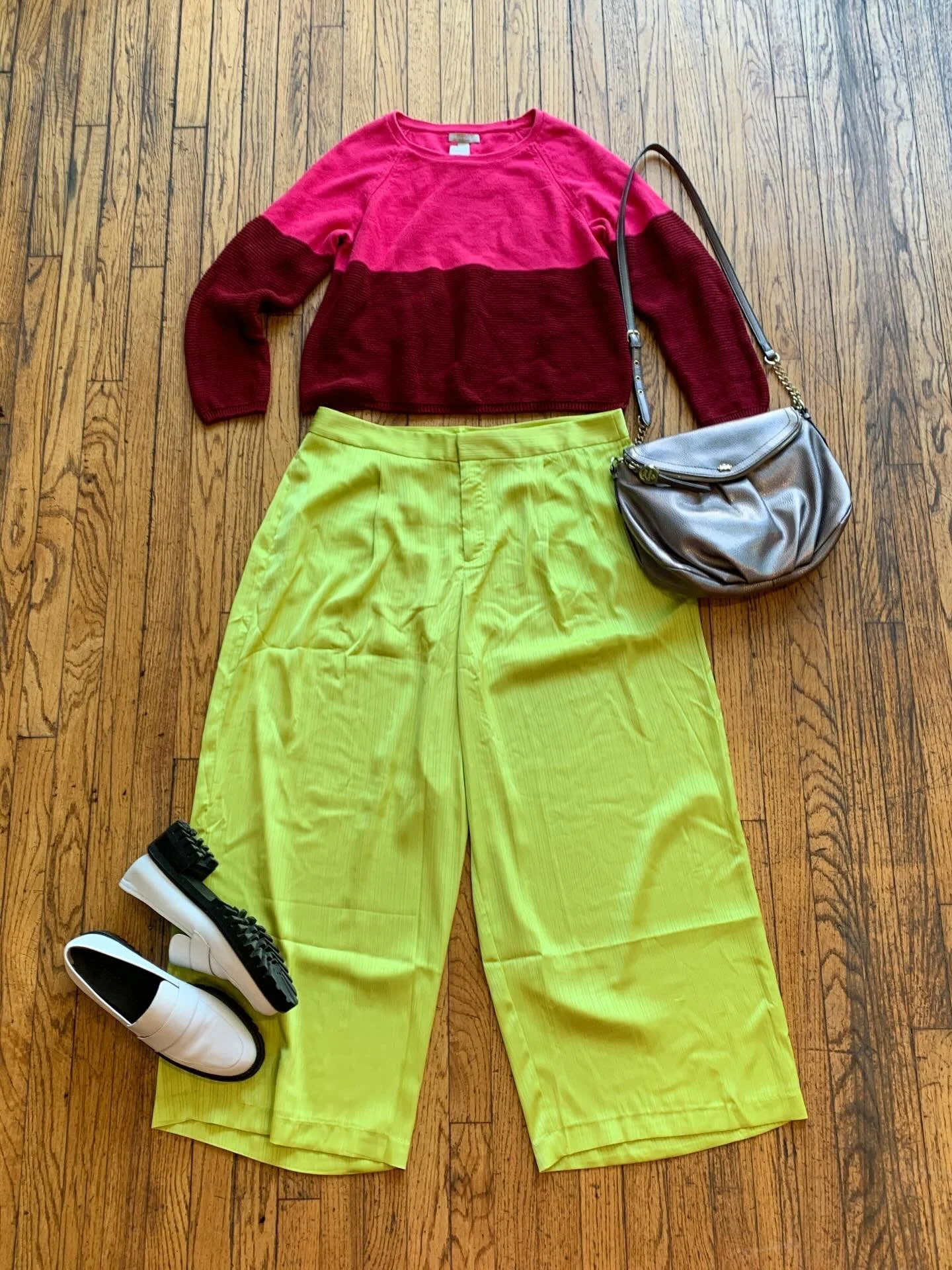 pink goes good with green ✨🩷💚 we&rsquo;re stoked for the new wicked movie this weekend and Mawrgyn put together some fits to celebrate! they also accidentally became perfect bestie fits? how fitting 🥹

details and how to purchase these items can b