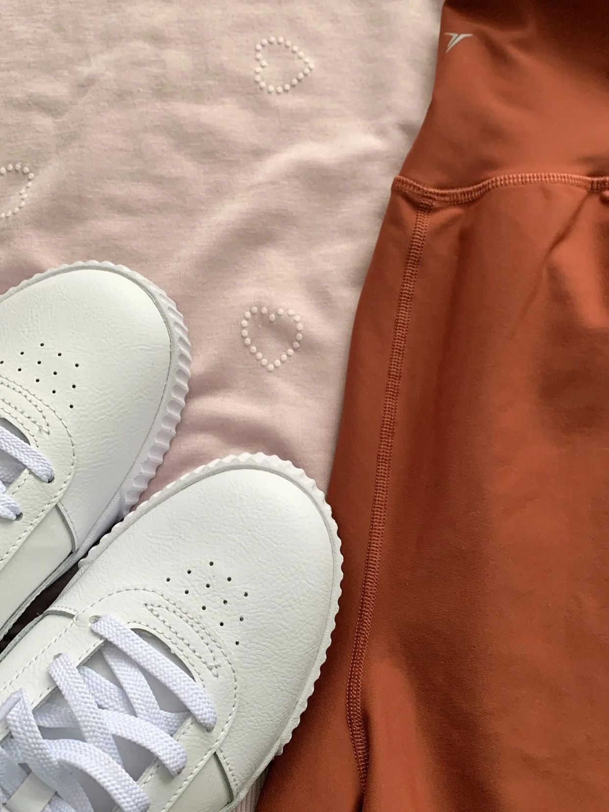 Peeks of items included in tonight&rsquo;s Round Up!! 

Did you know that every Monday we repost items on our Instagram stories that have been highlighted the previous week but are still available!!? It&rsquo;s a second chance at fab pieces you&rsquo